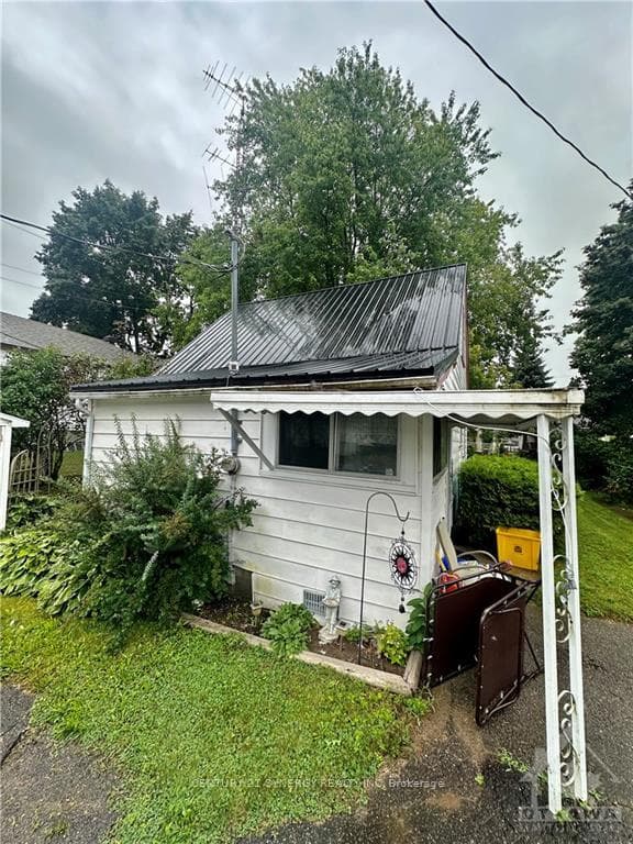 15 MCKENZIE Avenue photo 1