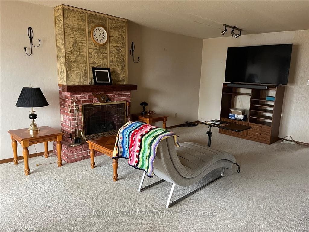 51 Sholto Drive Unit 110 photo 5