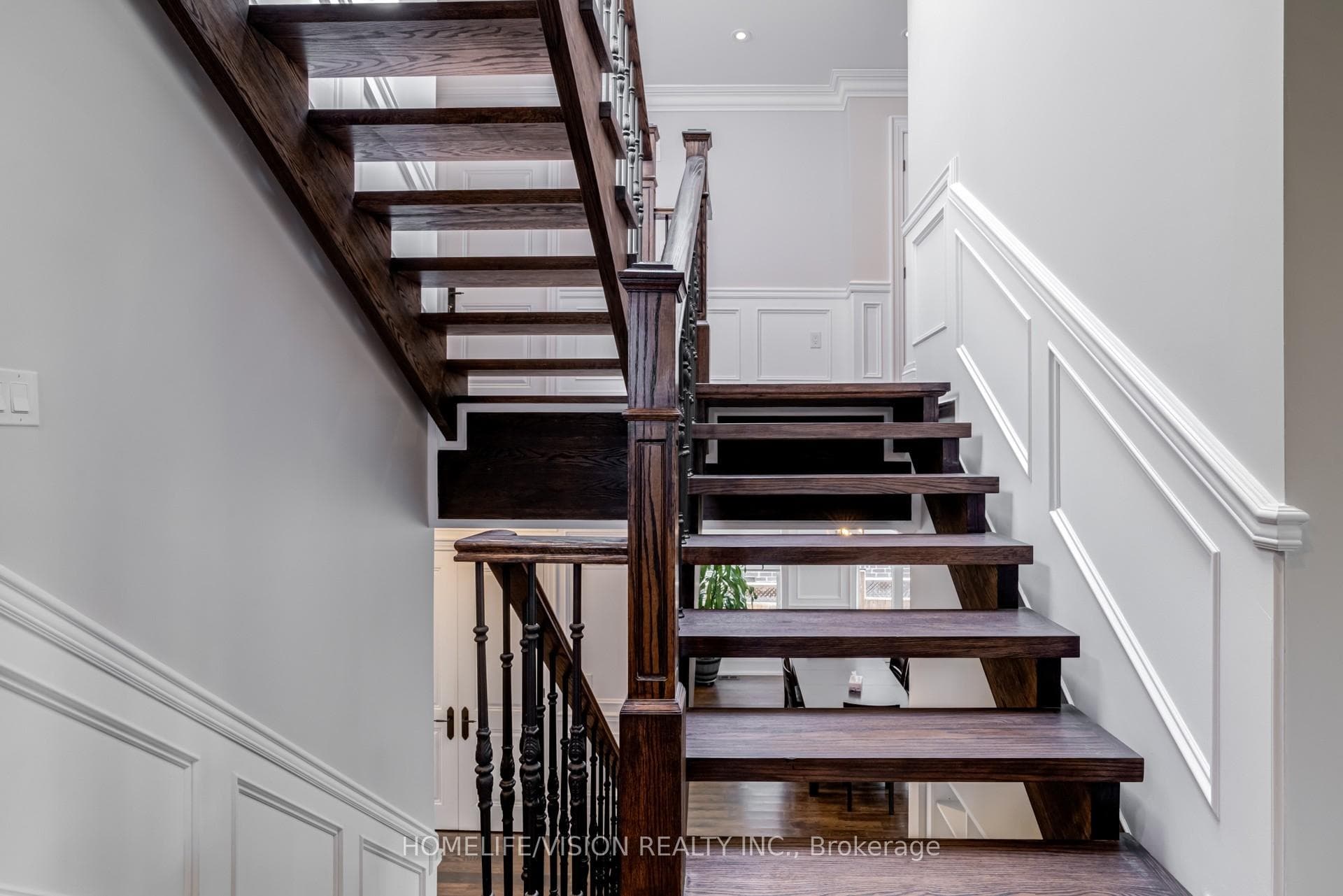 28 Moore Park Avenue photo 10