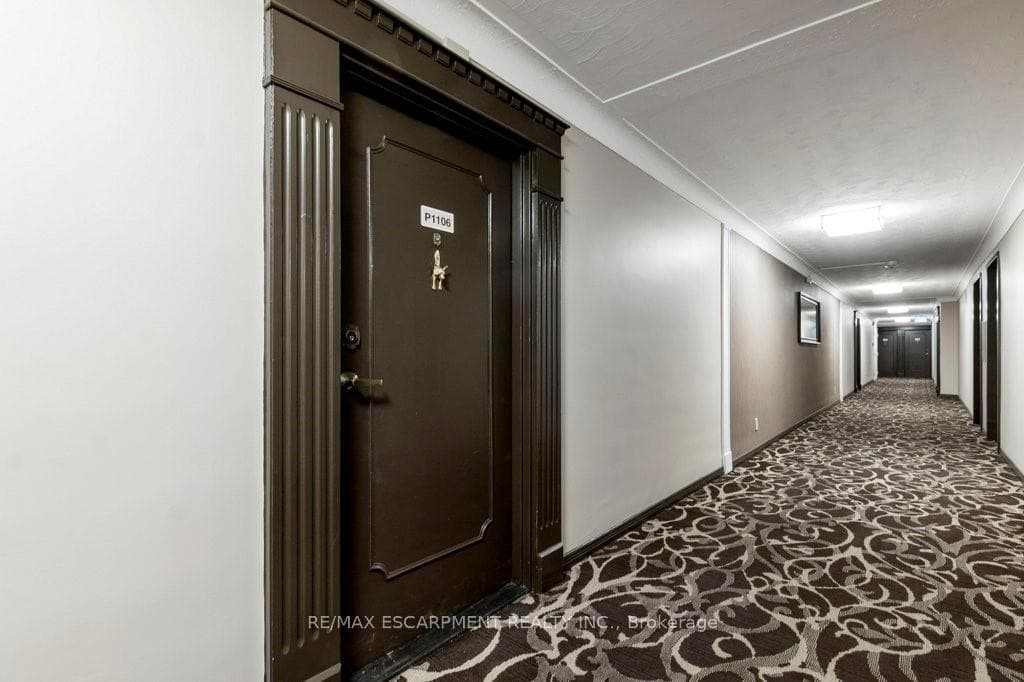 40 Harrisford Street Unit 1106 photo 5