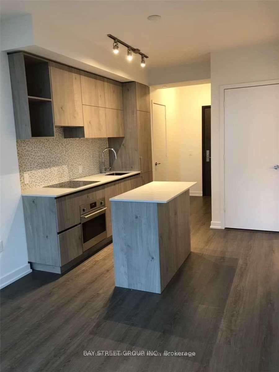1 Yorkville Avenue Unit 2210 photo 2