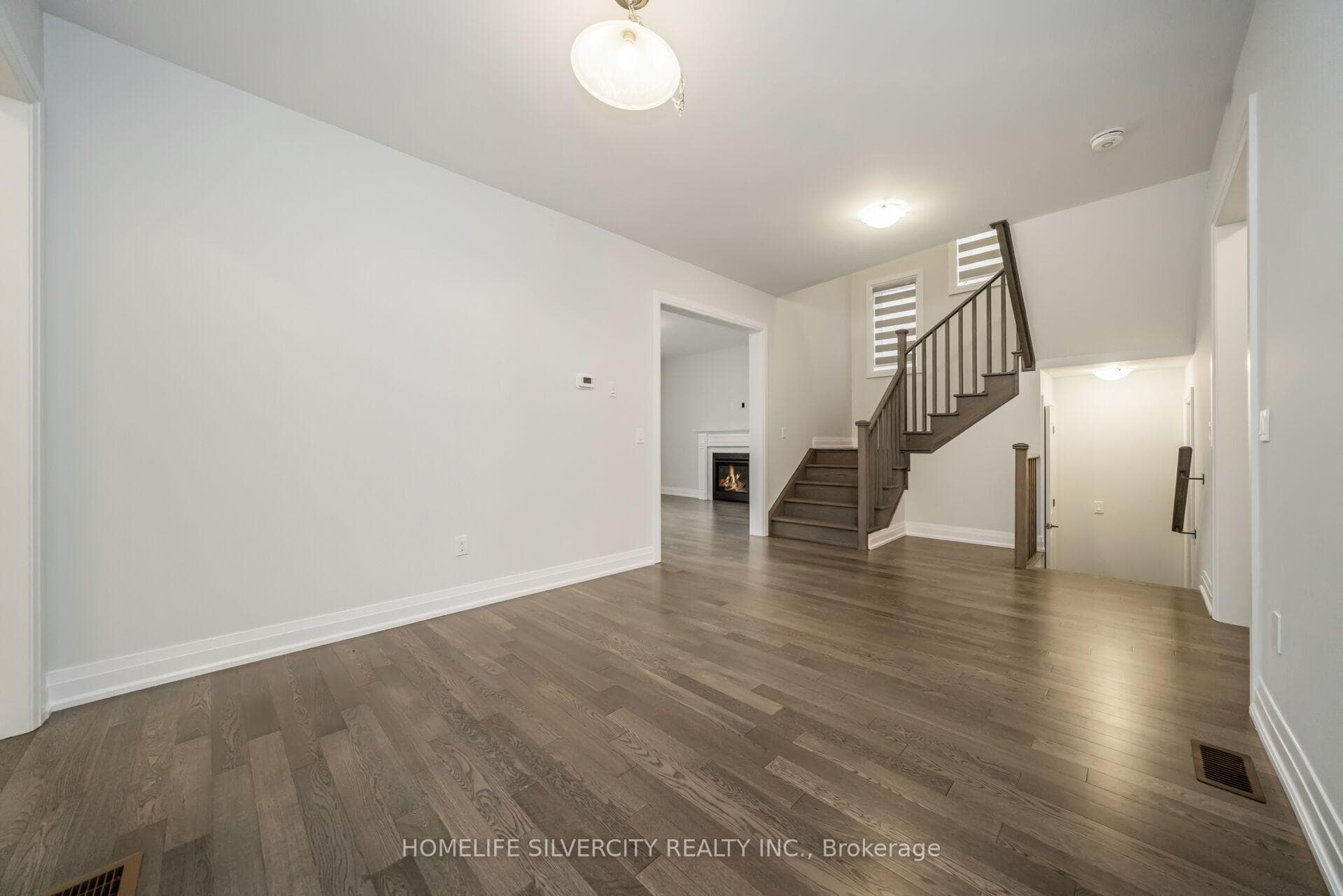 149 Harwood Avenue photo 11