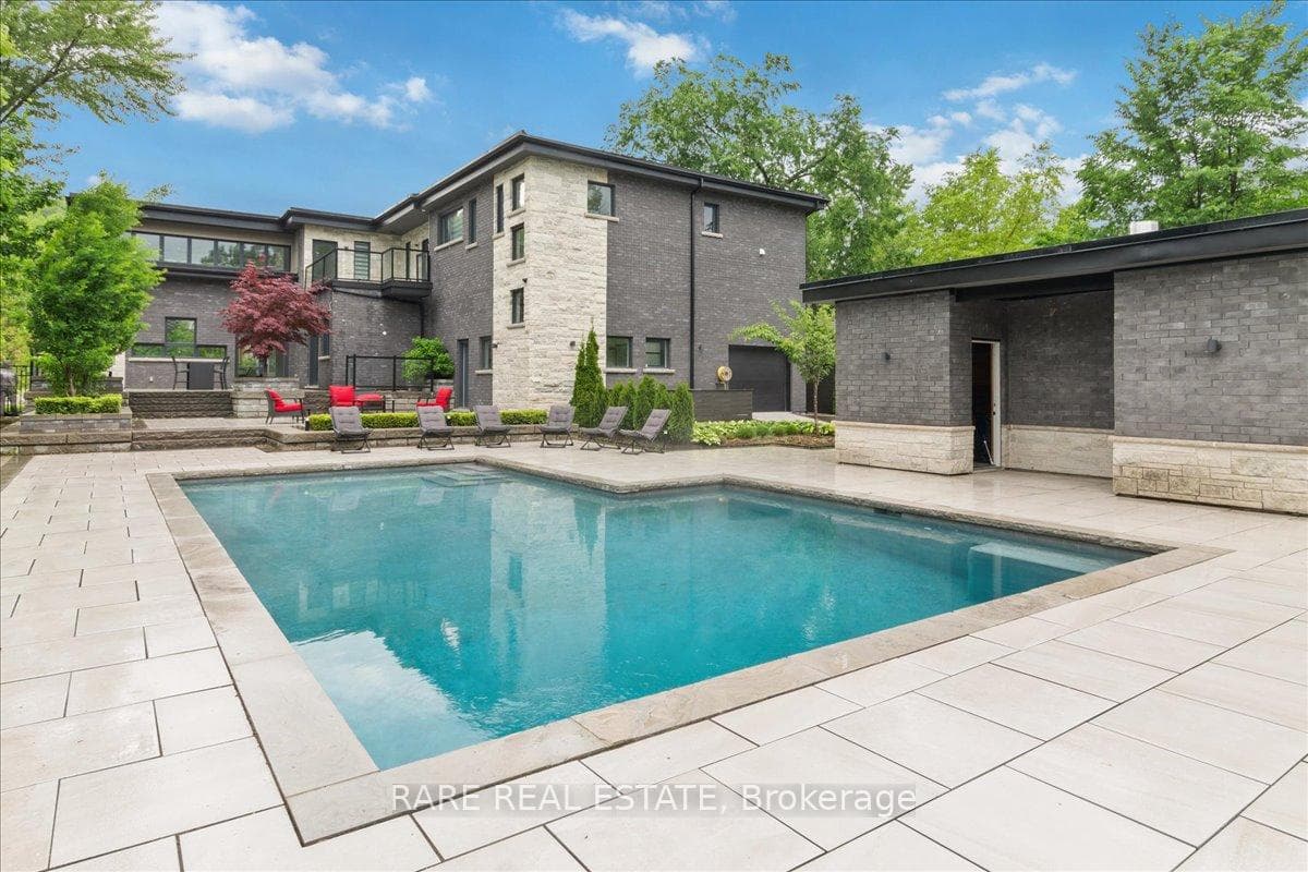 125 Craigmore Crescent photo 25