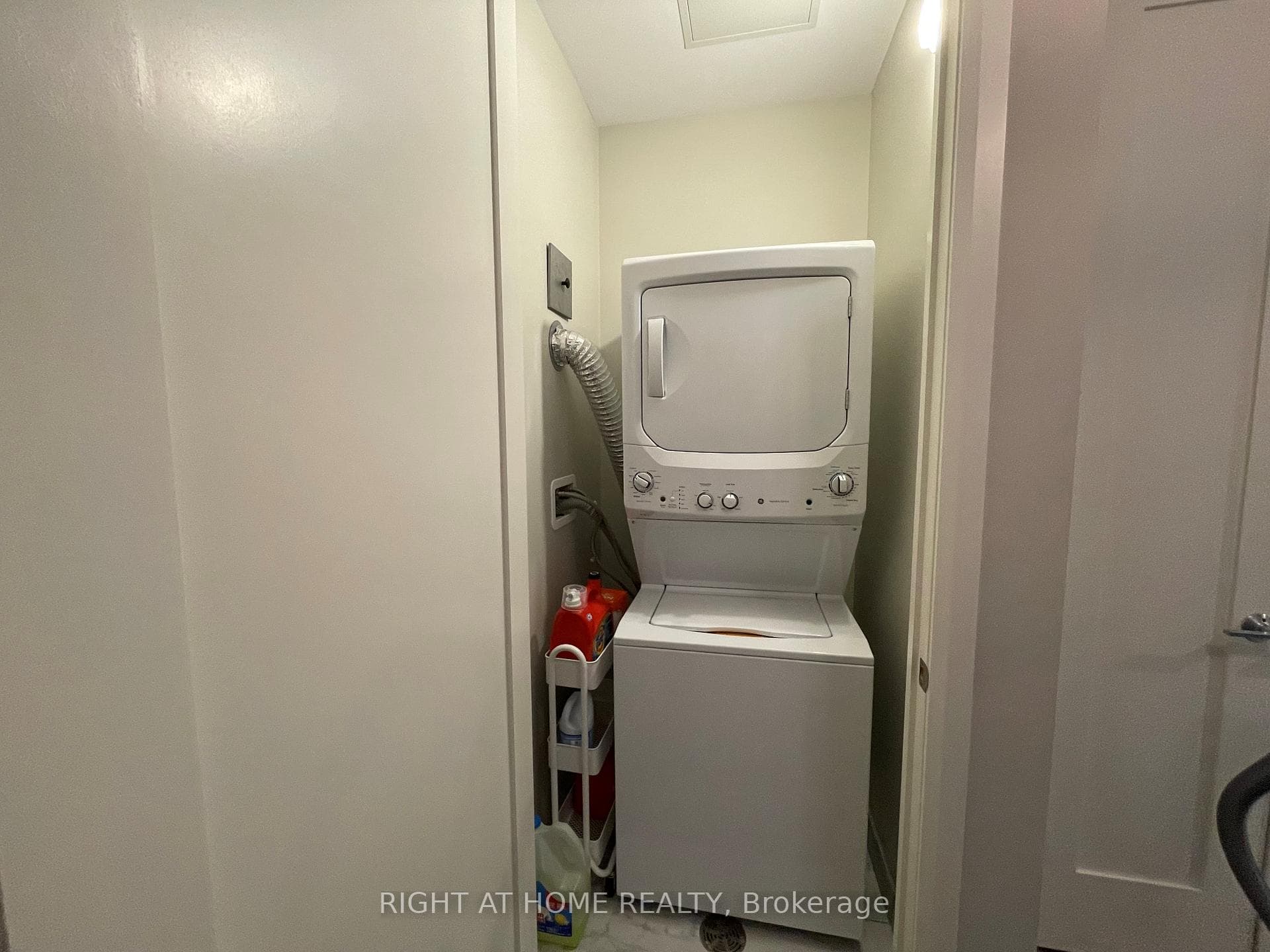 118 King Street Unit 1015 photo 18