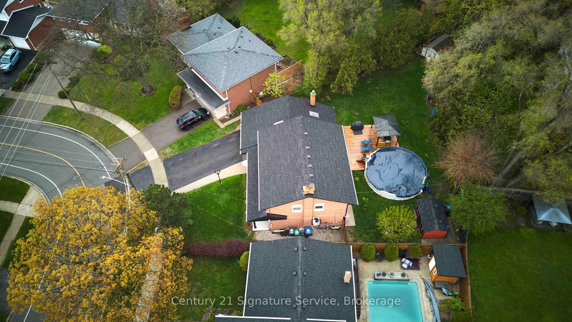 2235 Denise Road photo 39