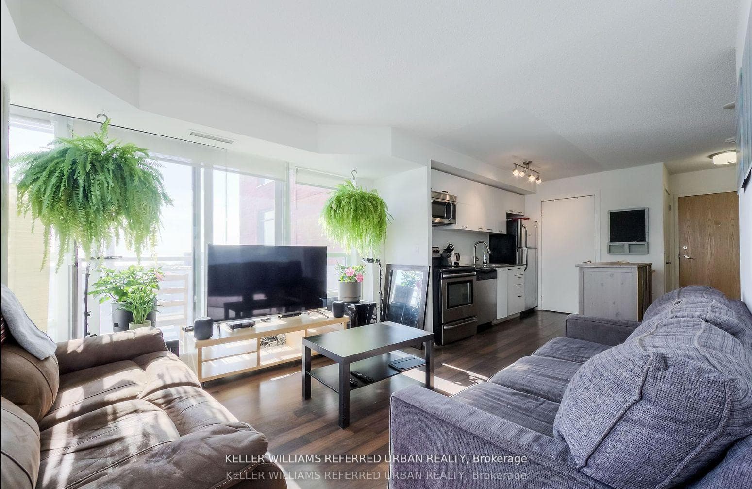 38 Joe Shuster Way Unit 1305 photo 1