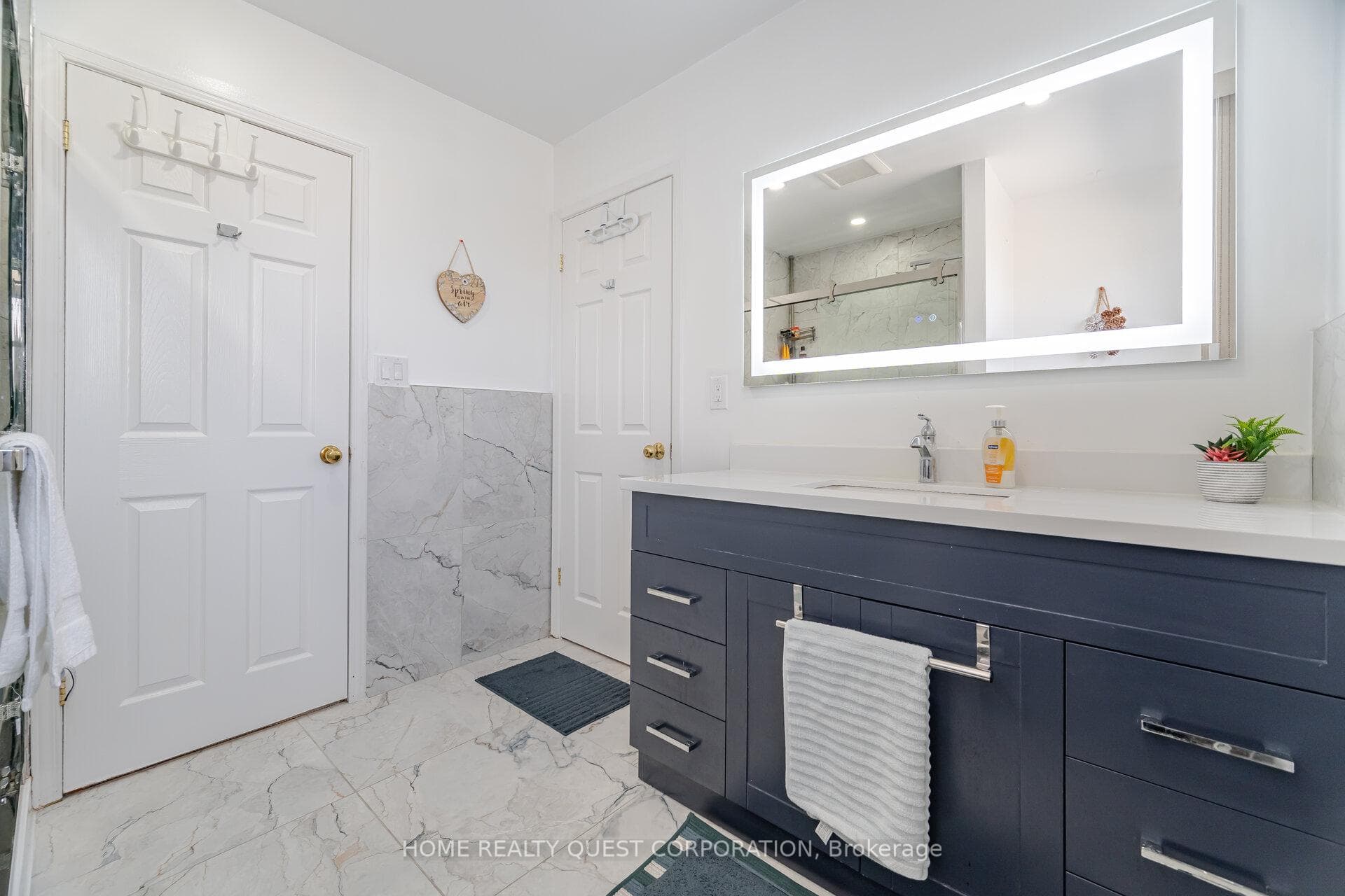 120 Falconer Drive Unit 5 photo 23