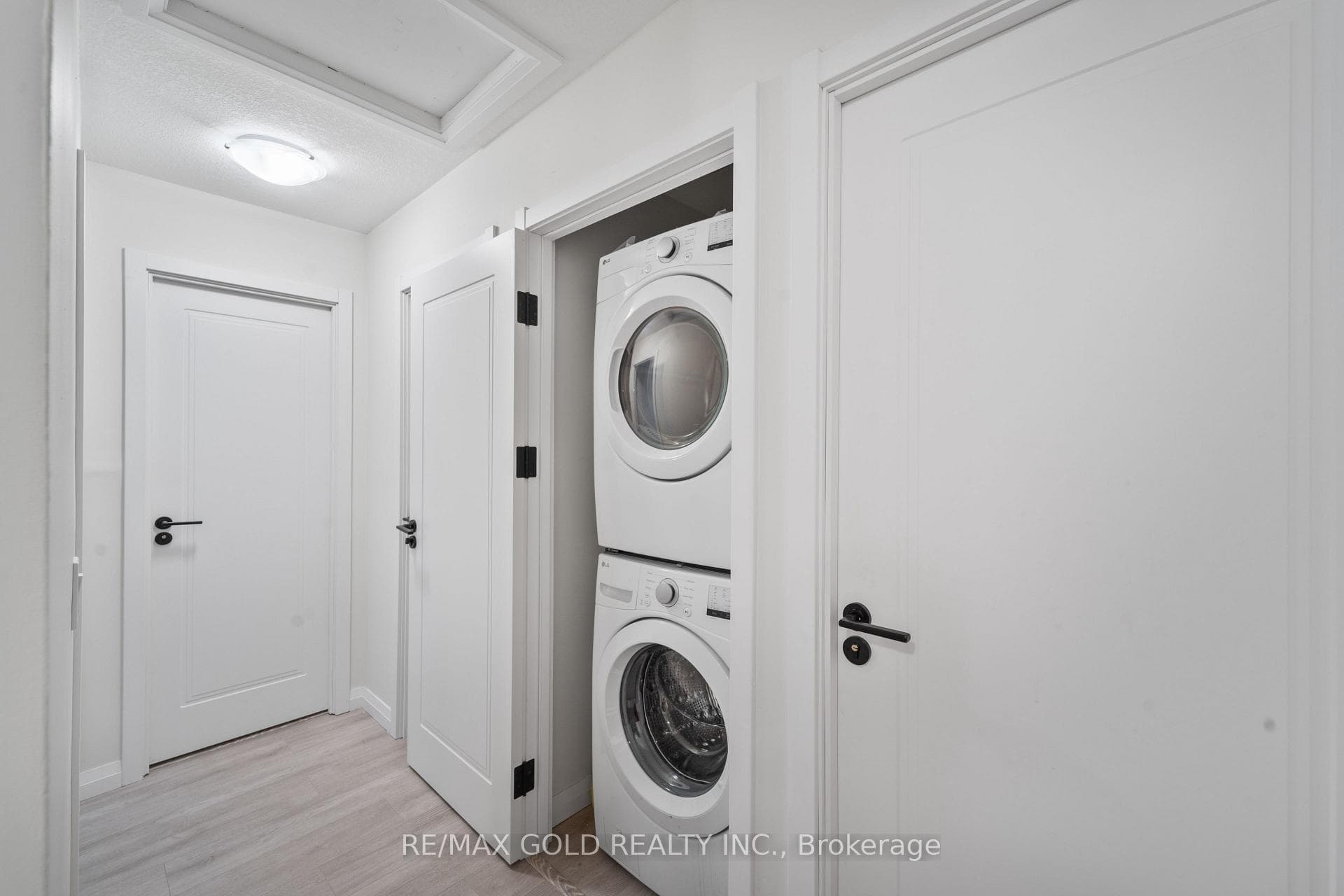 370 Fisher Mills Road Unit C33 photo 27