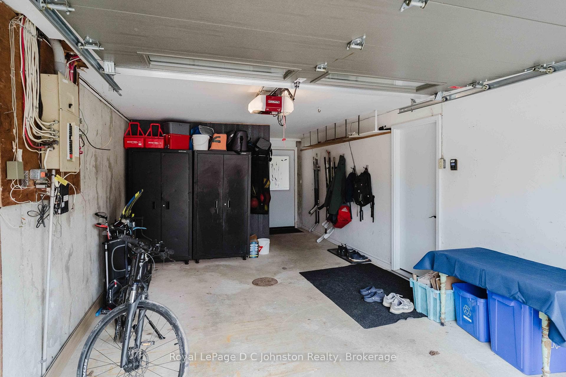 334 Tyendinaga Drive photo 34