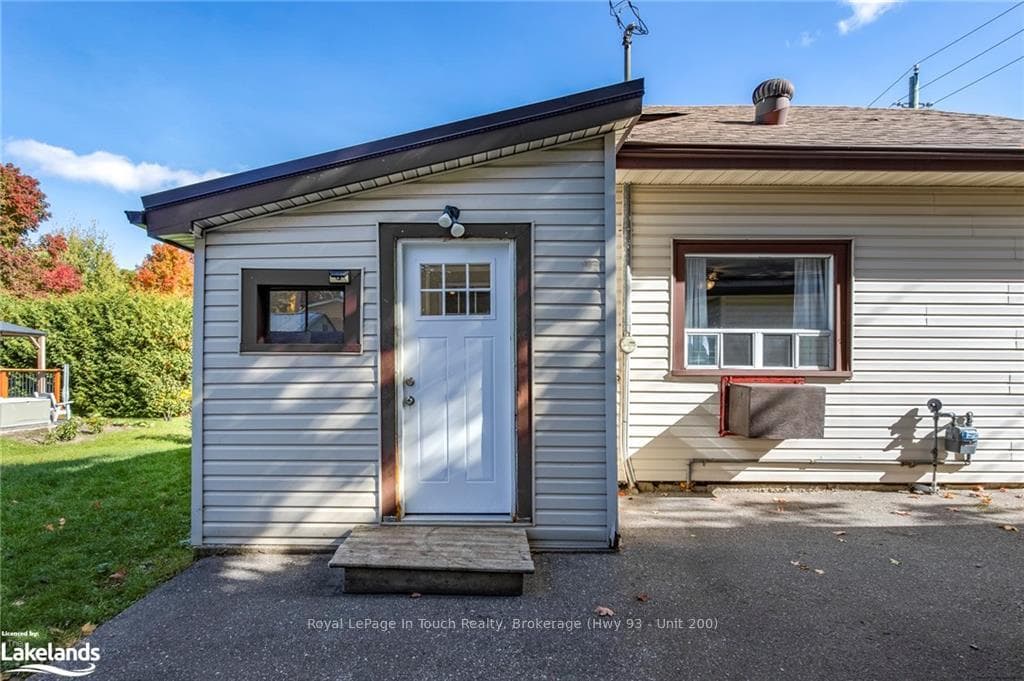 808 QUEBEC Street photo 8