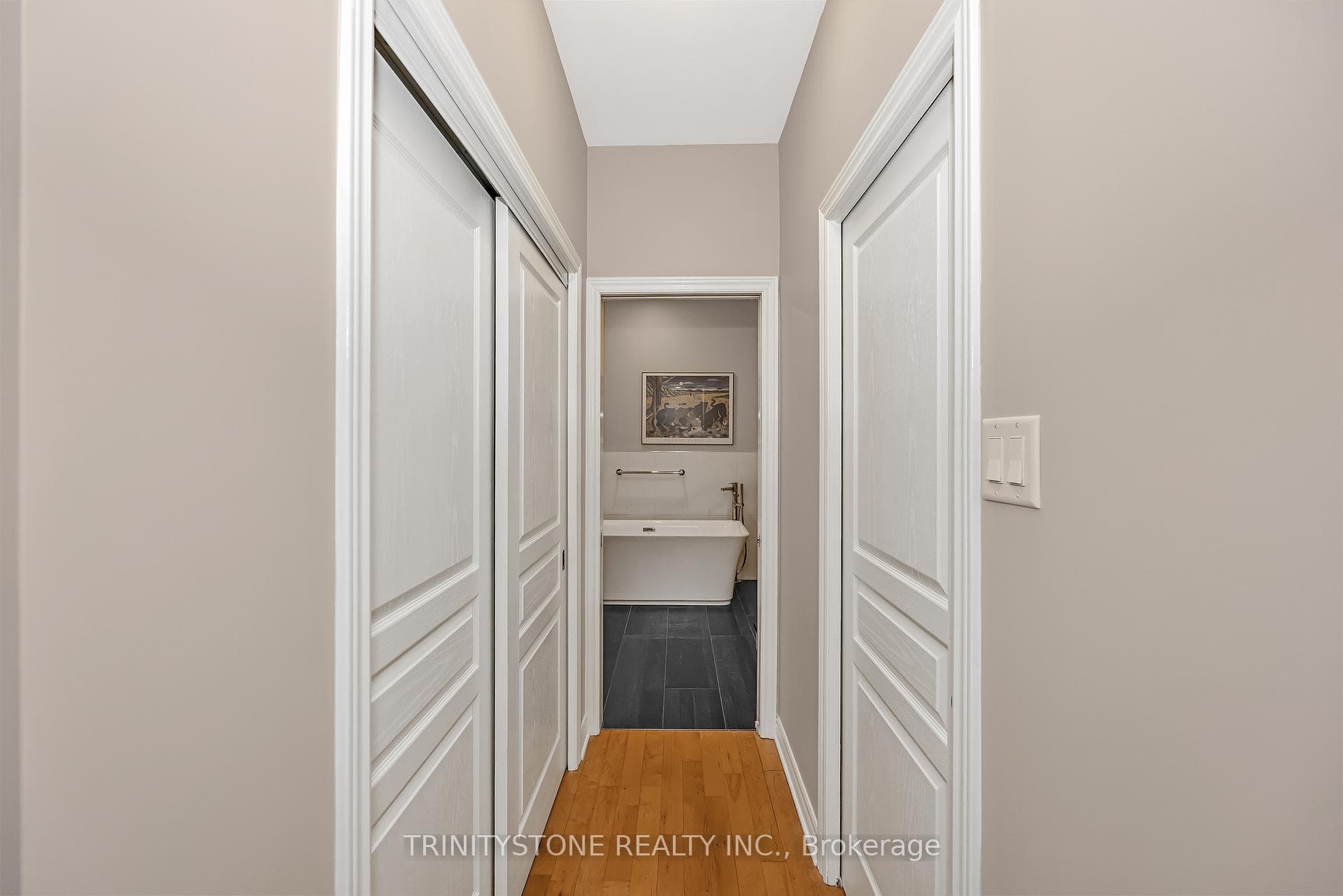 452 Landswood Way photo 27