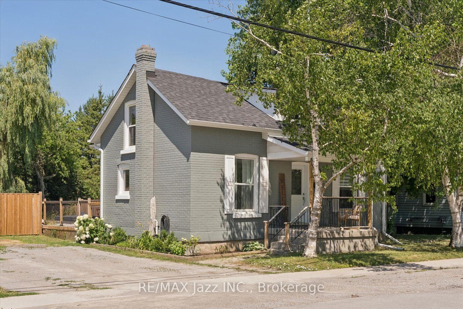 360 Mill Street photo 2