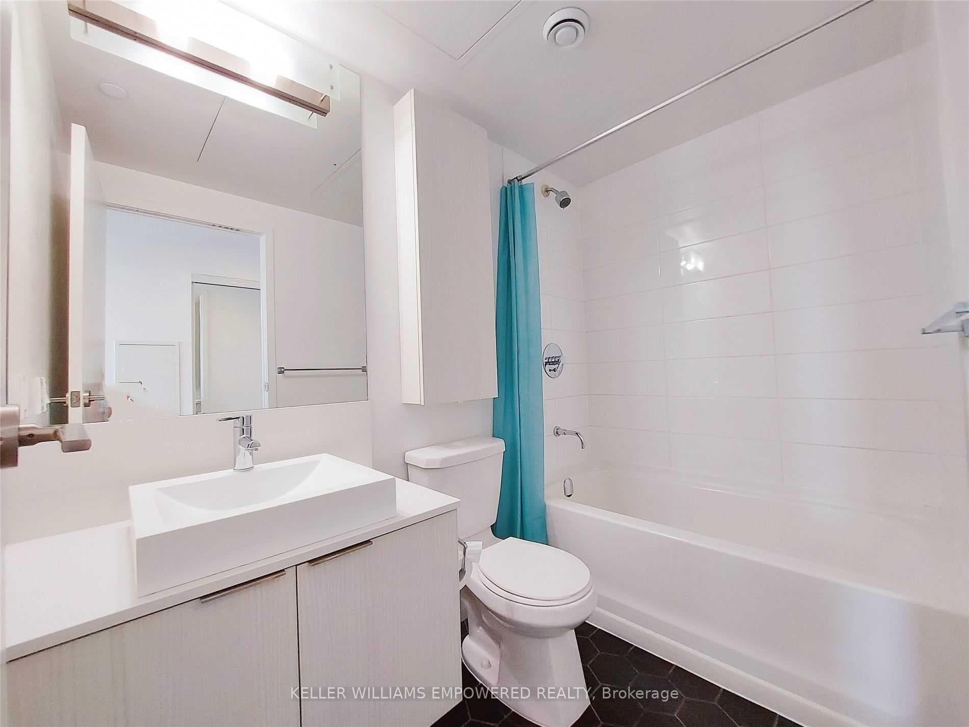 68 Shuter Street Unit 2311 photo 7