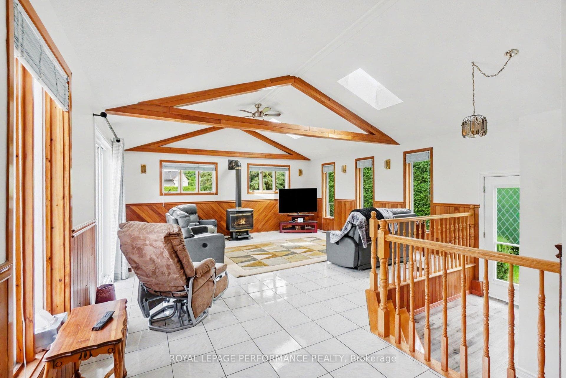 1599 Maxime Street photo 14