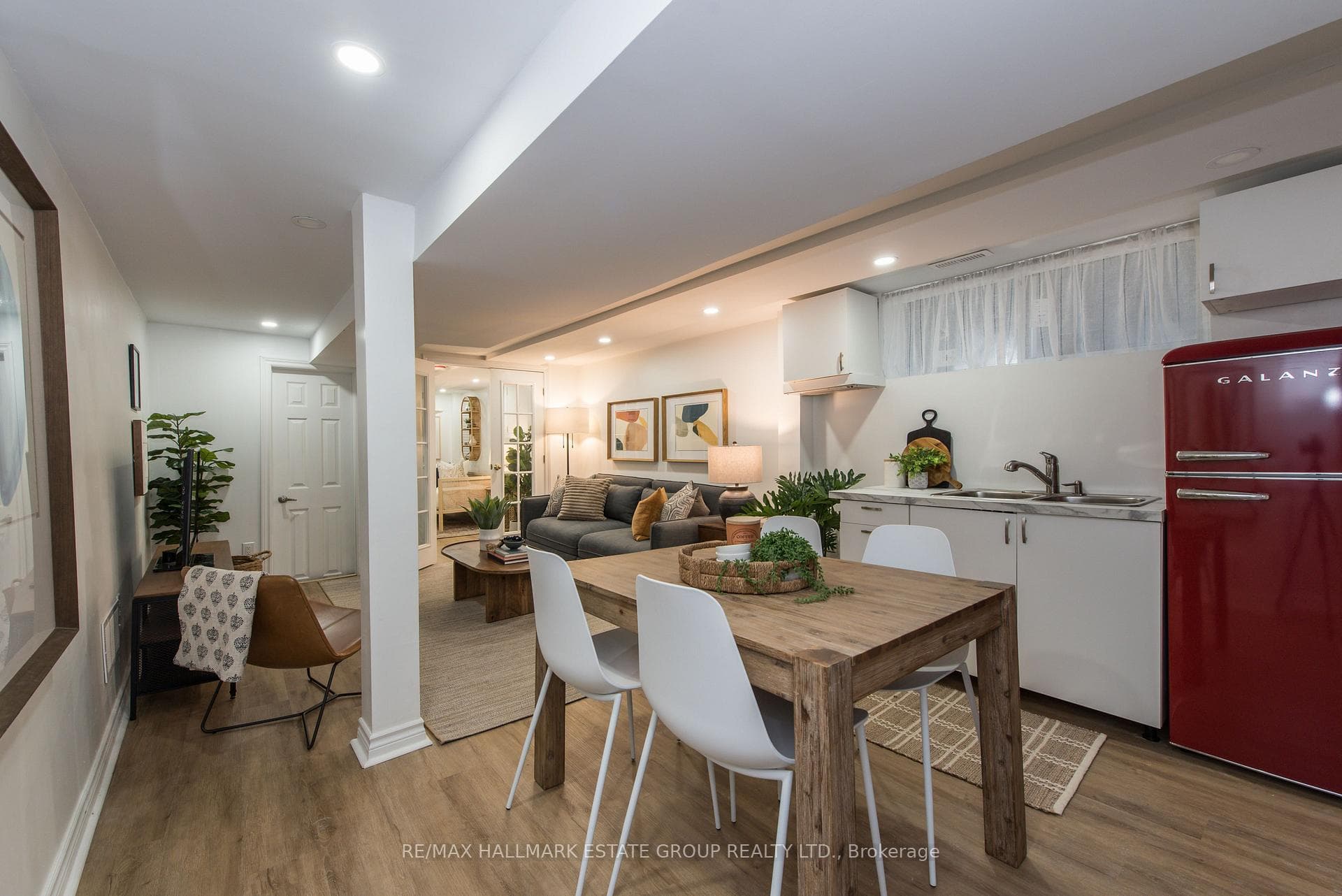 43 Berkshire Avenue photo 33