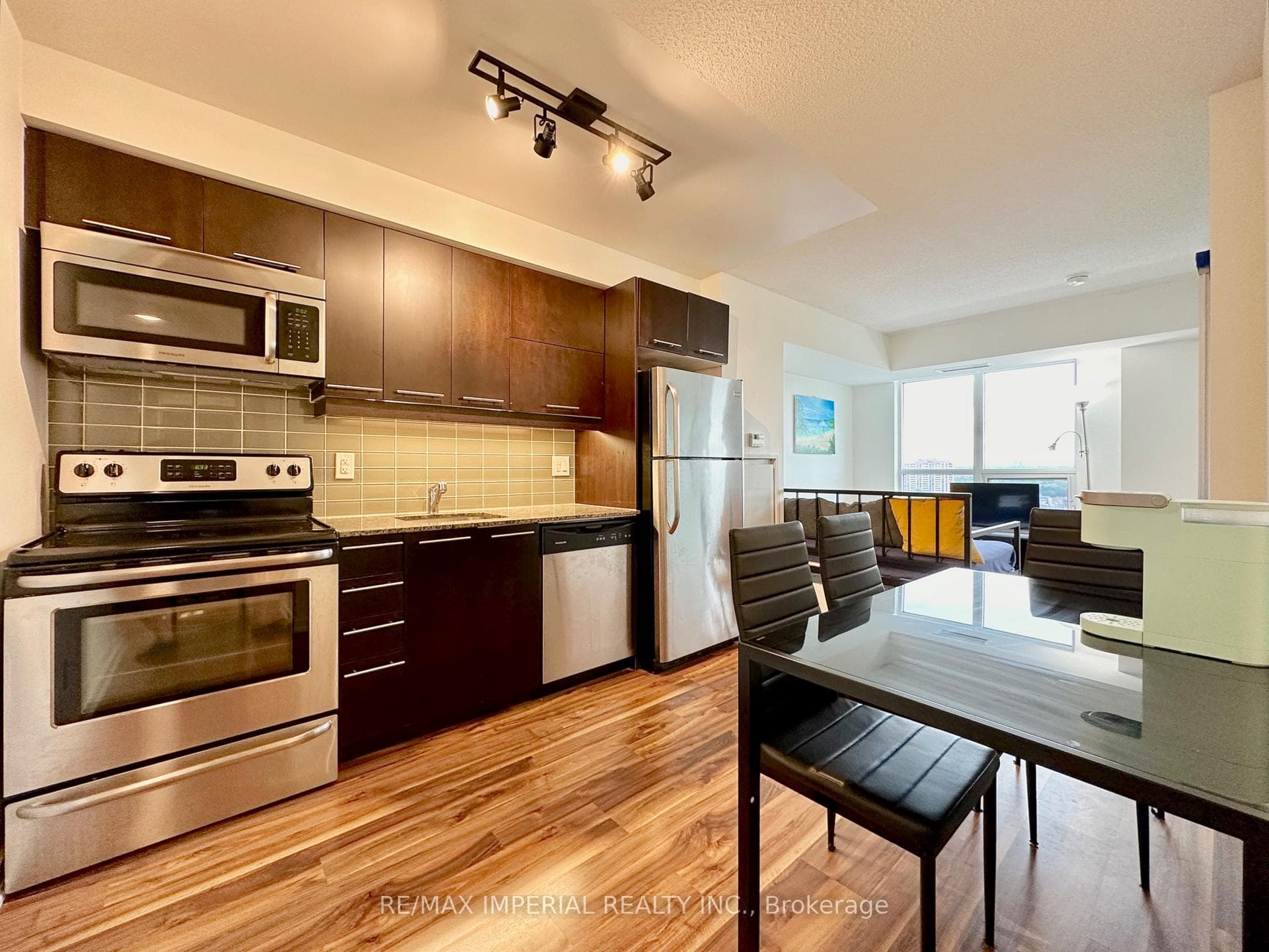 38 Joe Shuster Way Unit 2010 photo 4