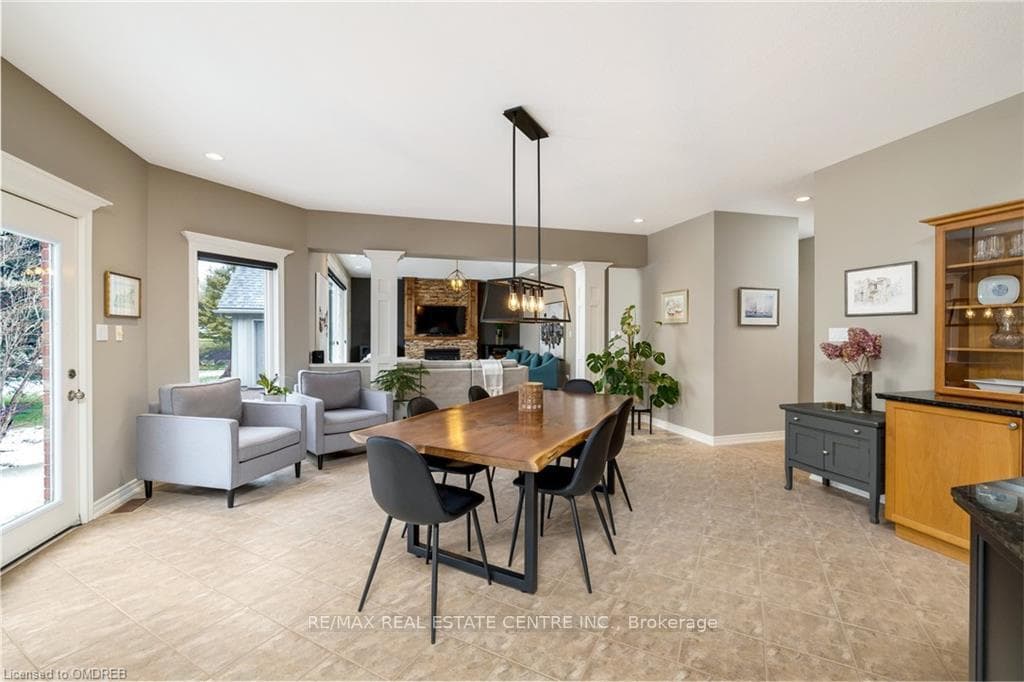 35 Karendale Crescent photo 15