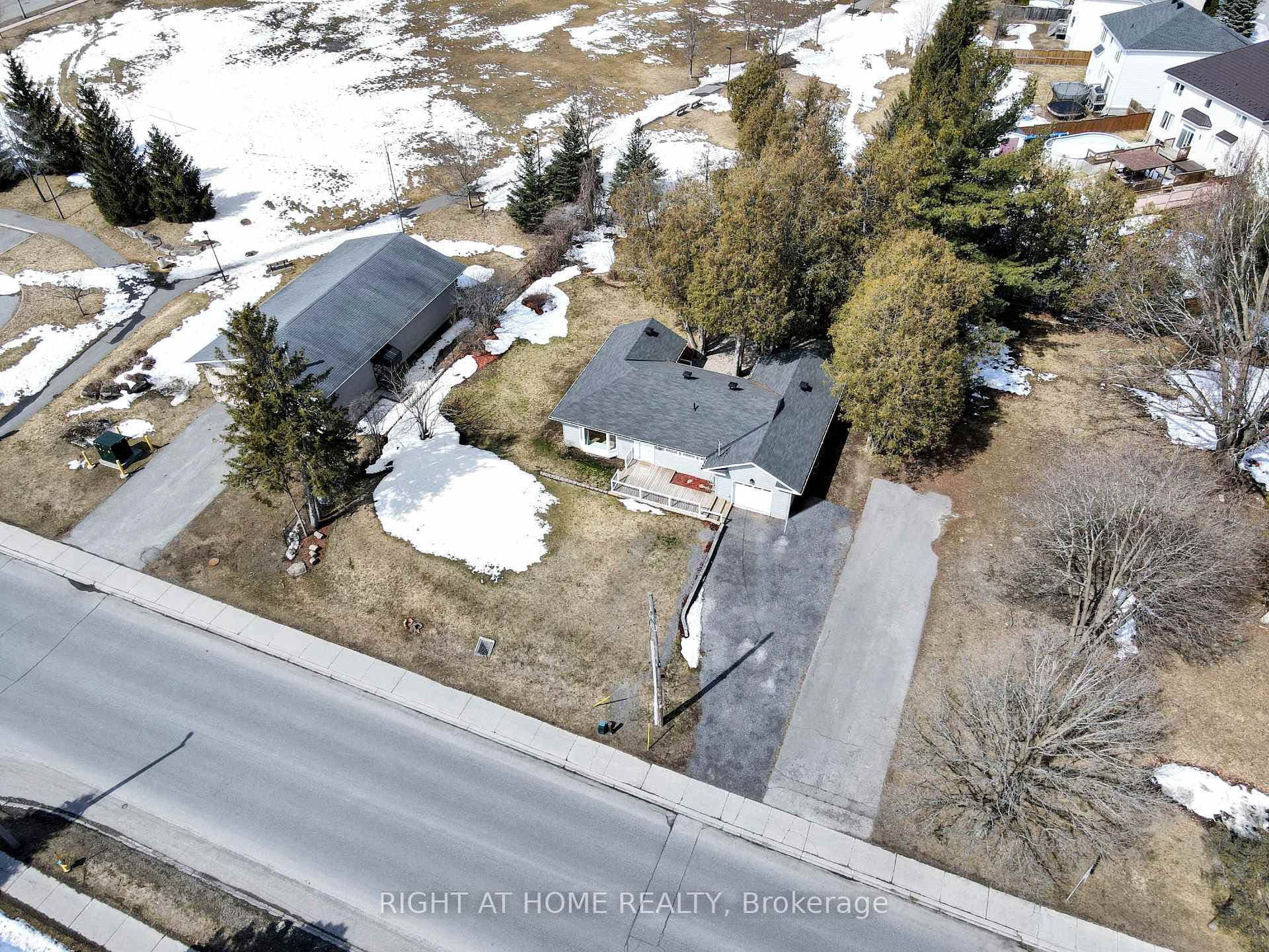 1215 Klondike Road photo 22