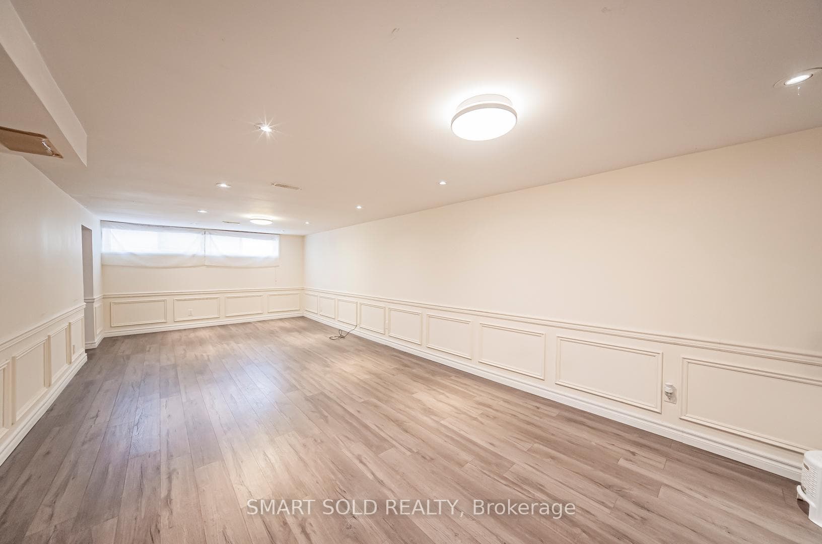 58 Collins Crescent photo 30