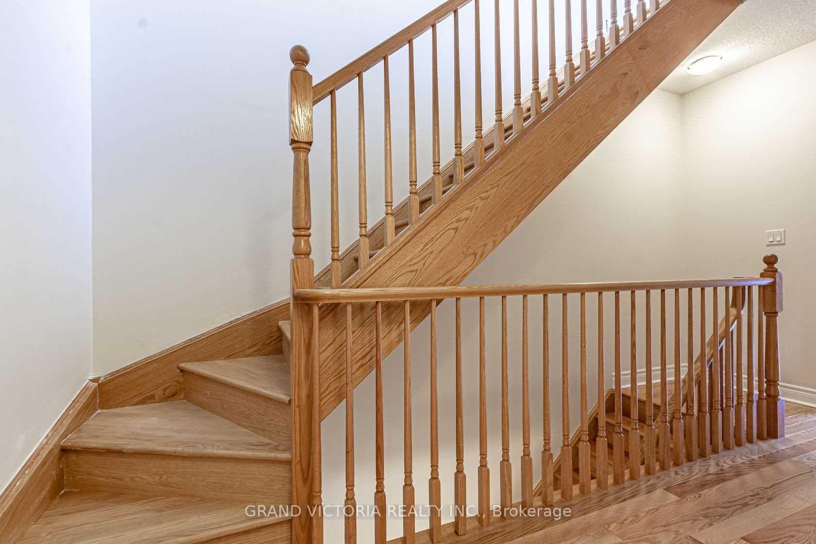 103 Brant Street Unit 2 photo 16