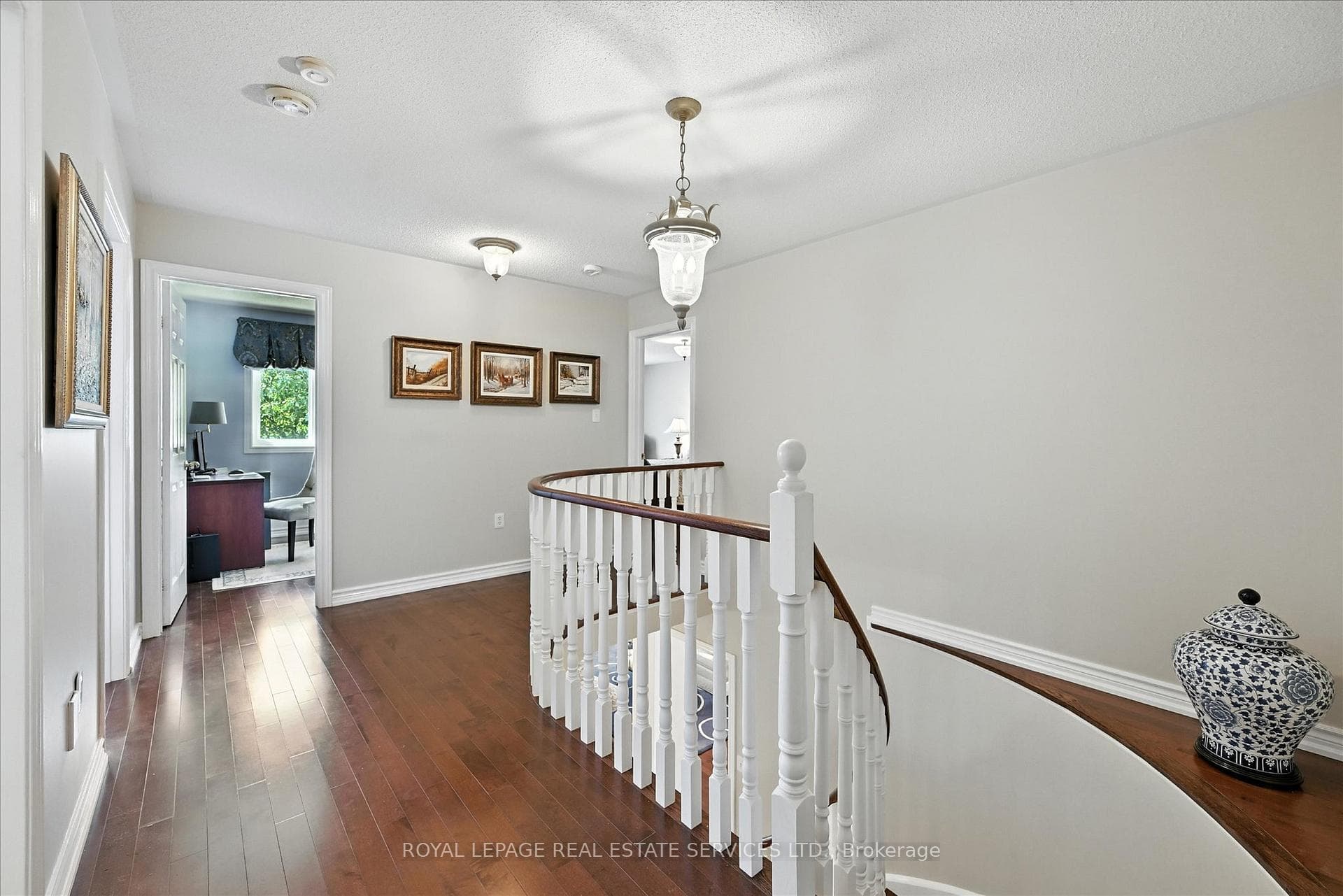 Maple Hardwood Flooring T/O Most of Upper Level