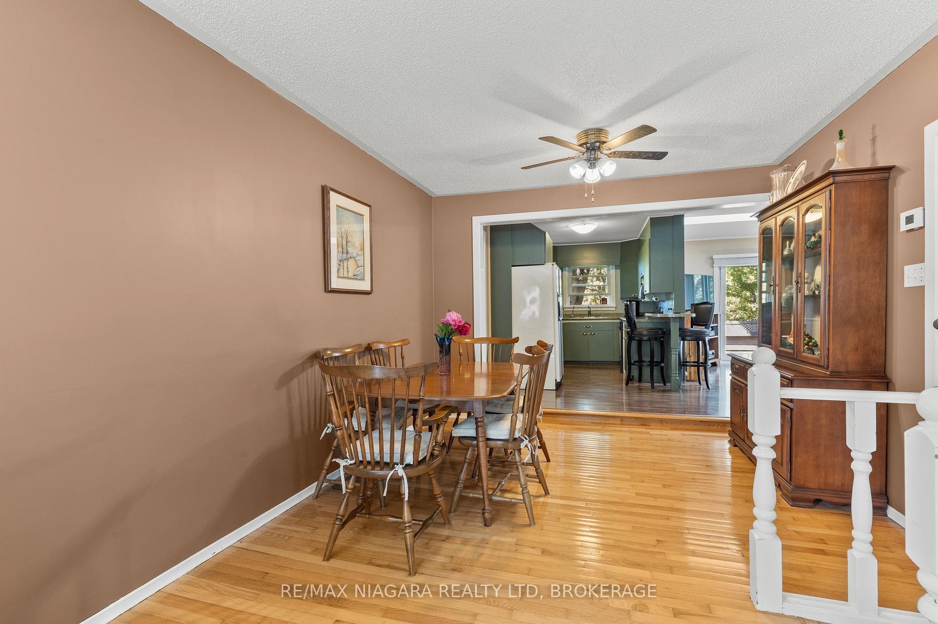 7931 Watson Street photo 8