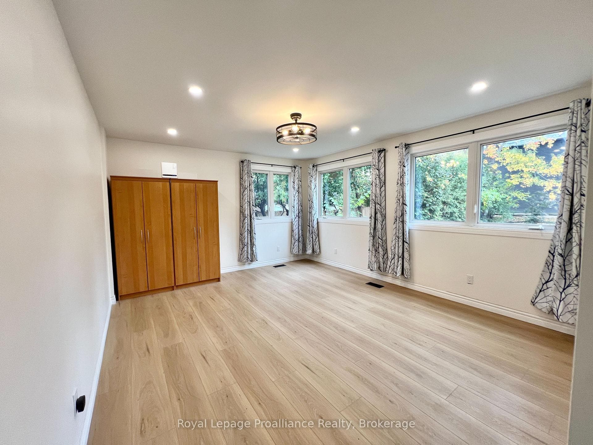 220 Foster Avenue Unit B photo 14