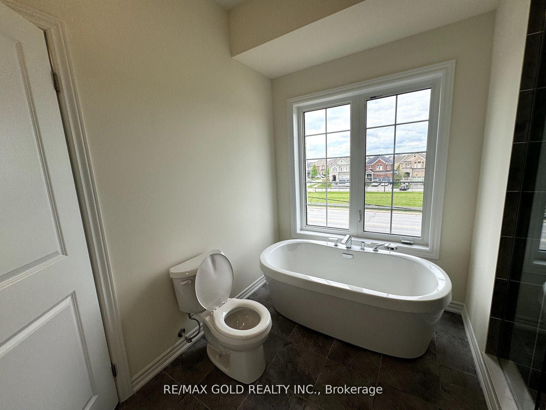 75 Hayrake Street photo 12