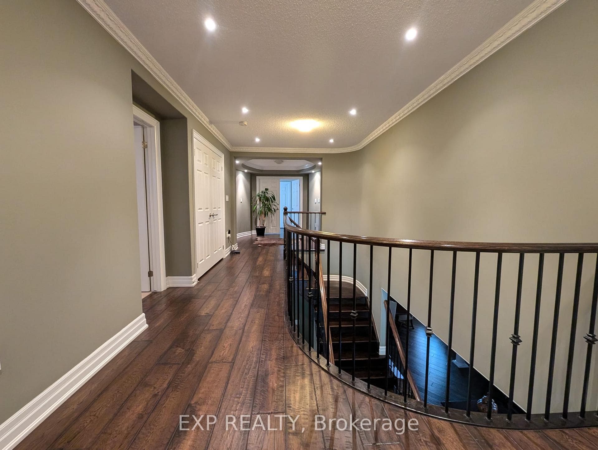 447 Wettlaufer Terrace photo 16
