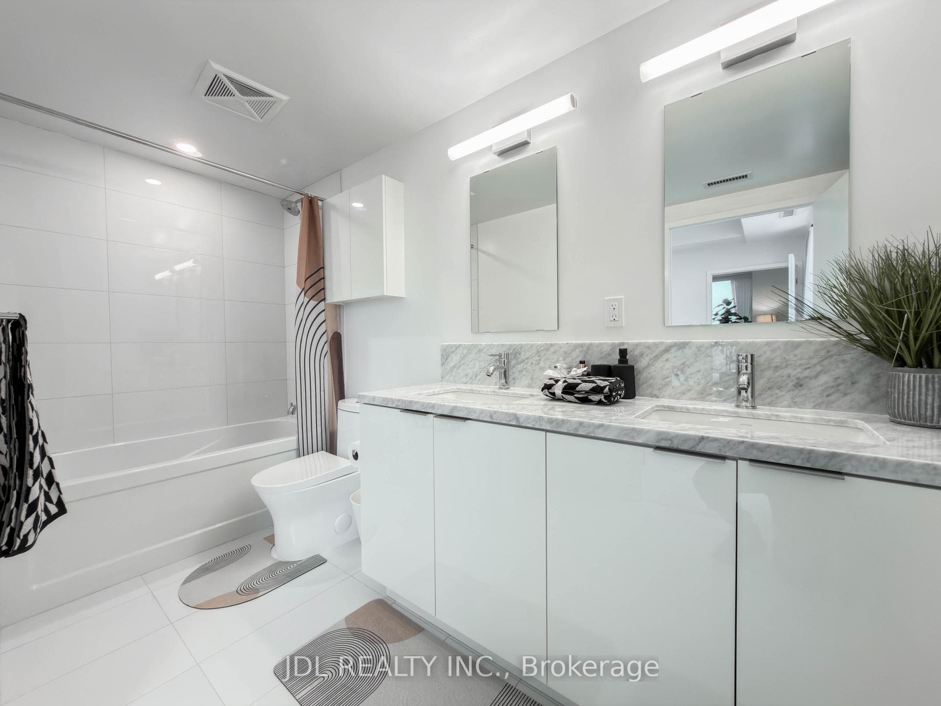 238 Simcoe Street Unit 3709 photo 26