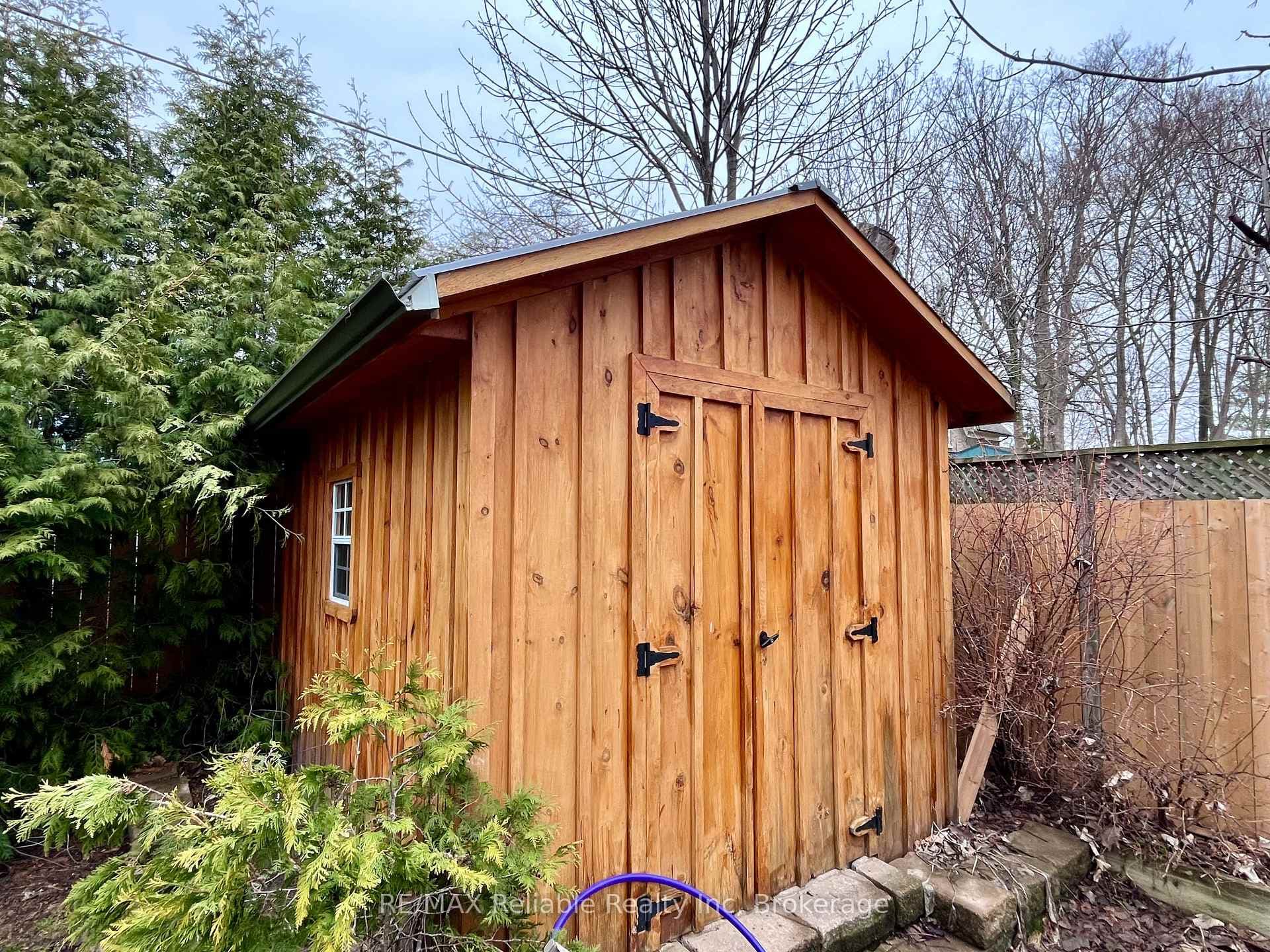 121 Brock Street photo 36