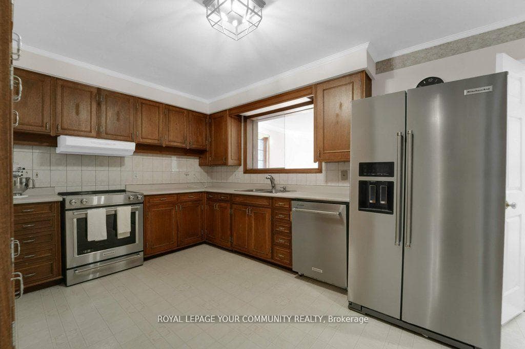 14 Jonquil Crescent photo 19