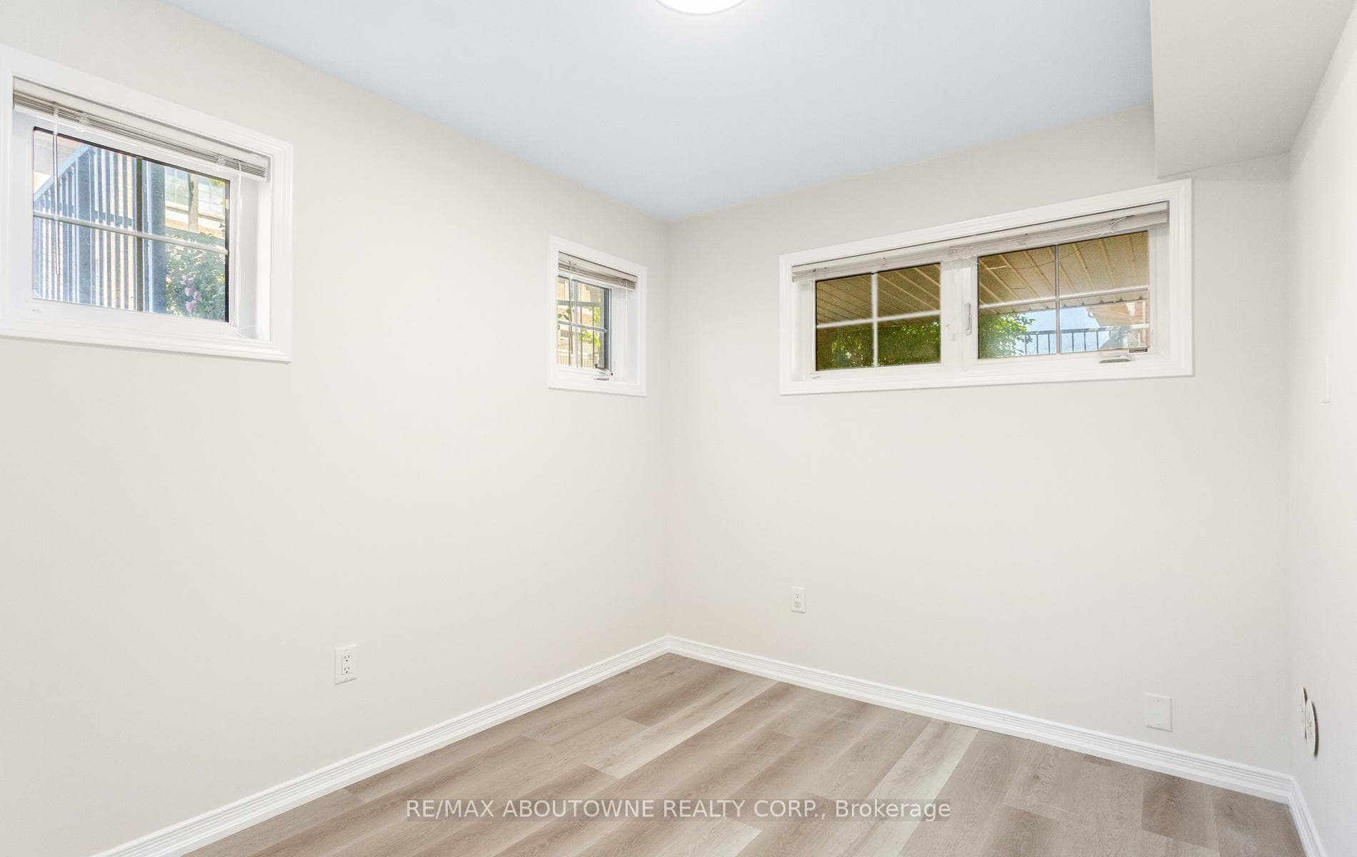 2441 Greenwich Drive Unit 1 photo 31