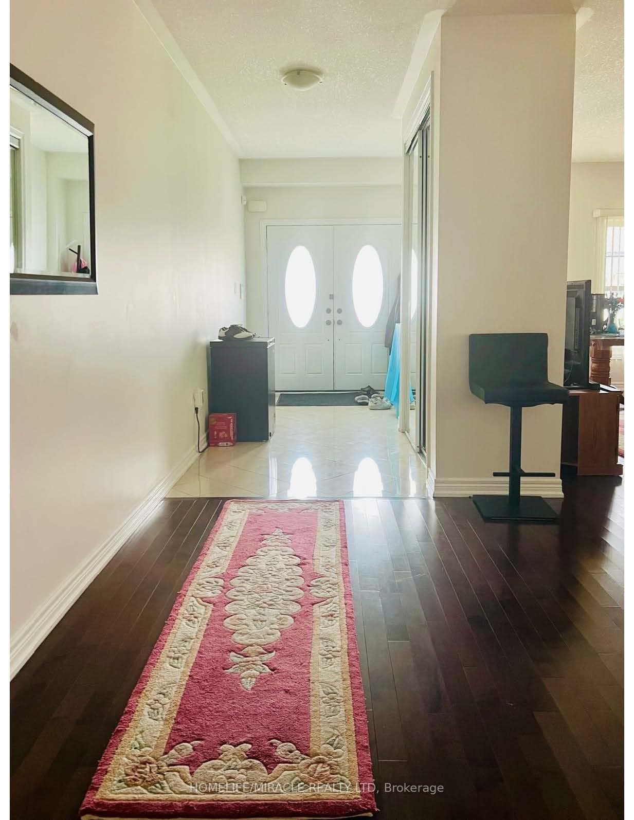27 Swenson Street photo 5
