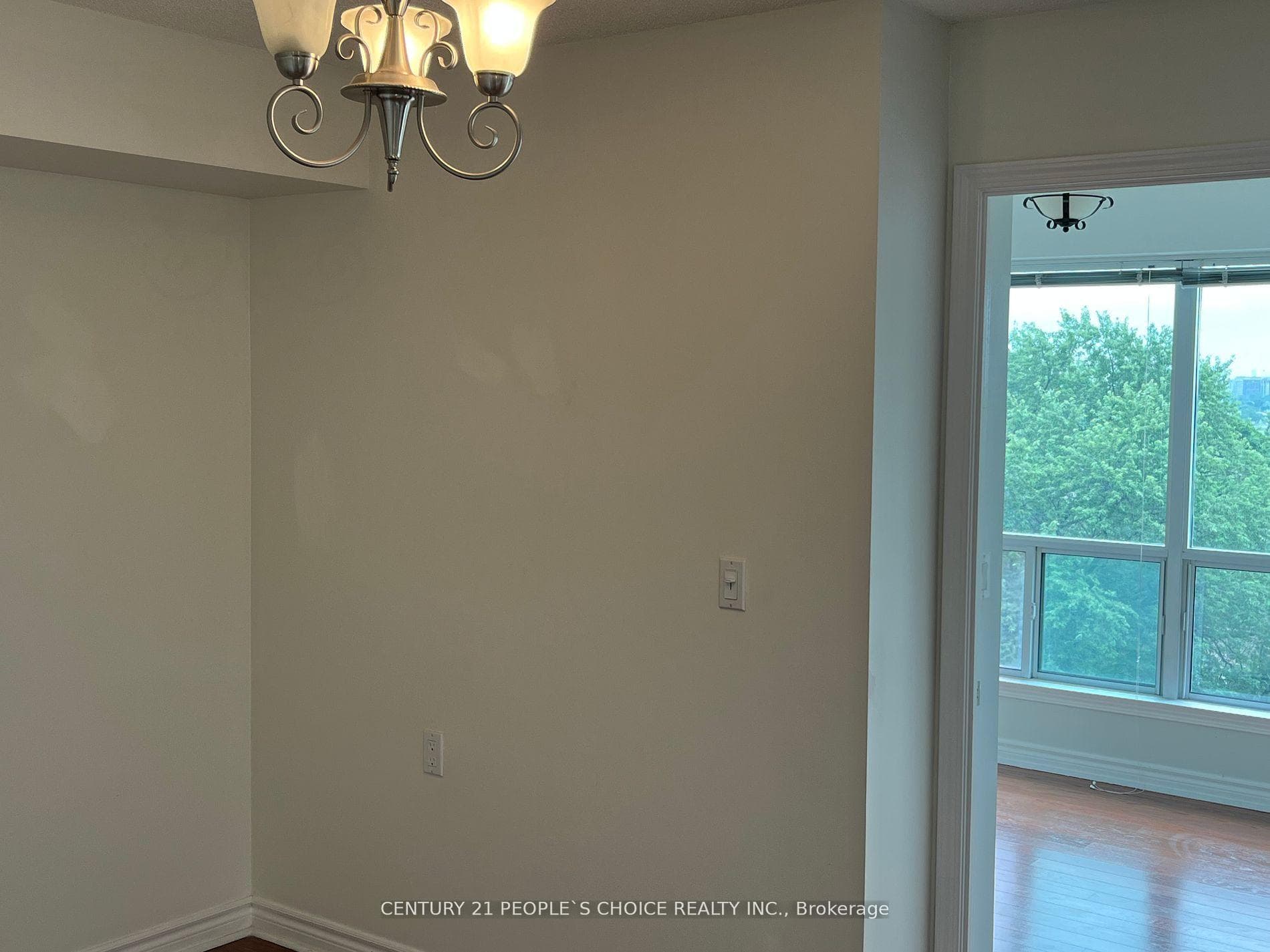 935 Sheppard Avenue Unit 603 photo 29