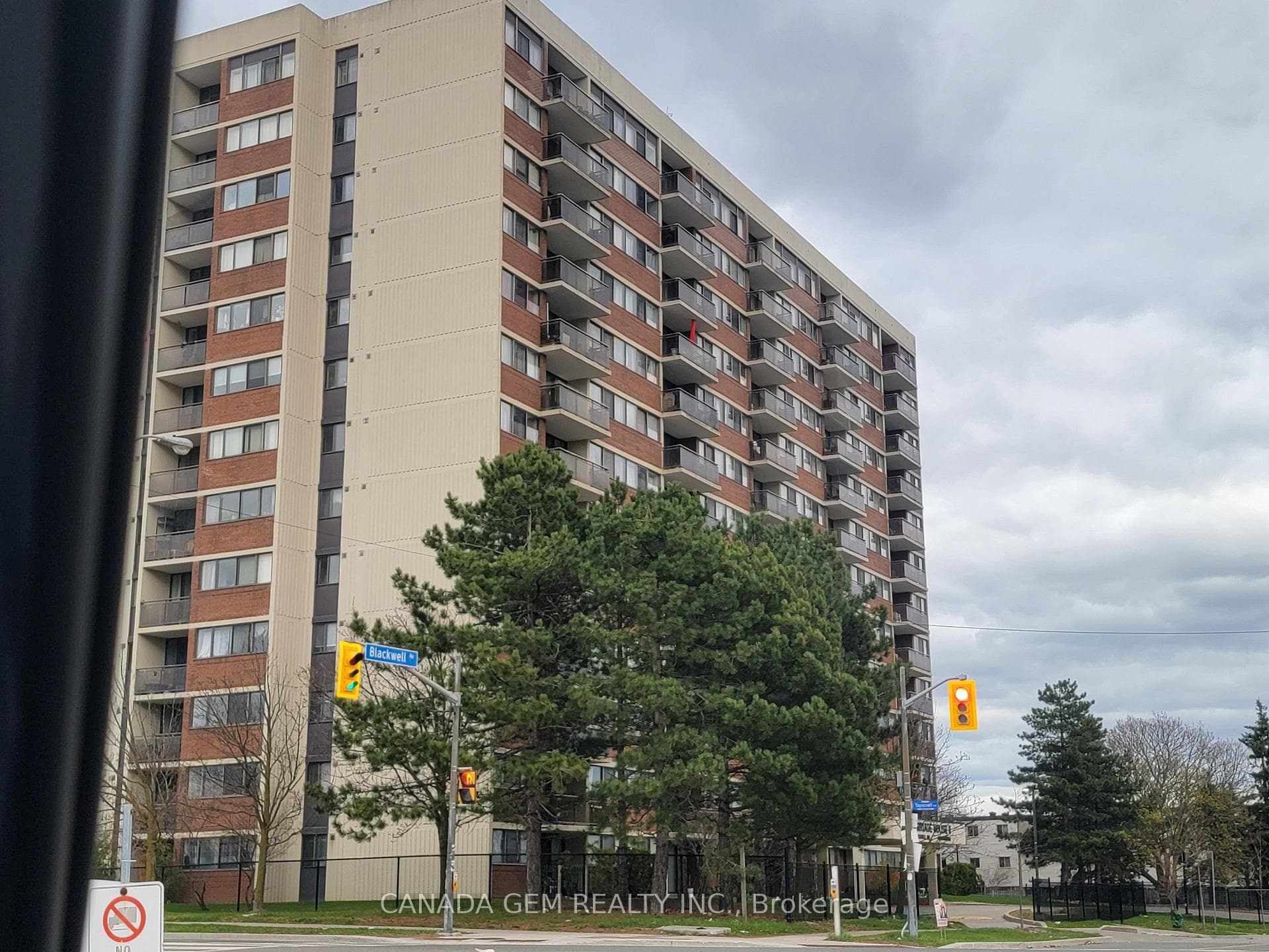99 Blackwell Avenue Unit 212 photo 11
