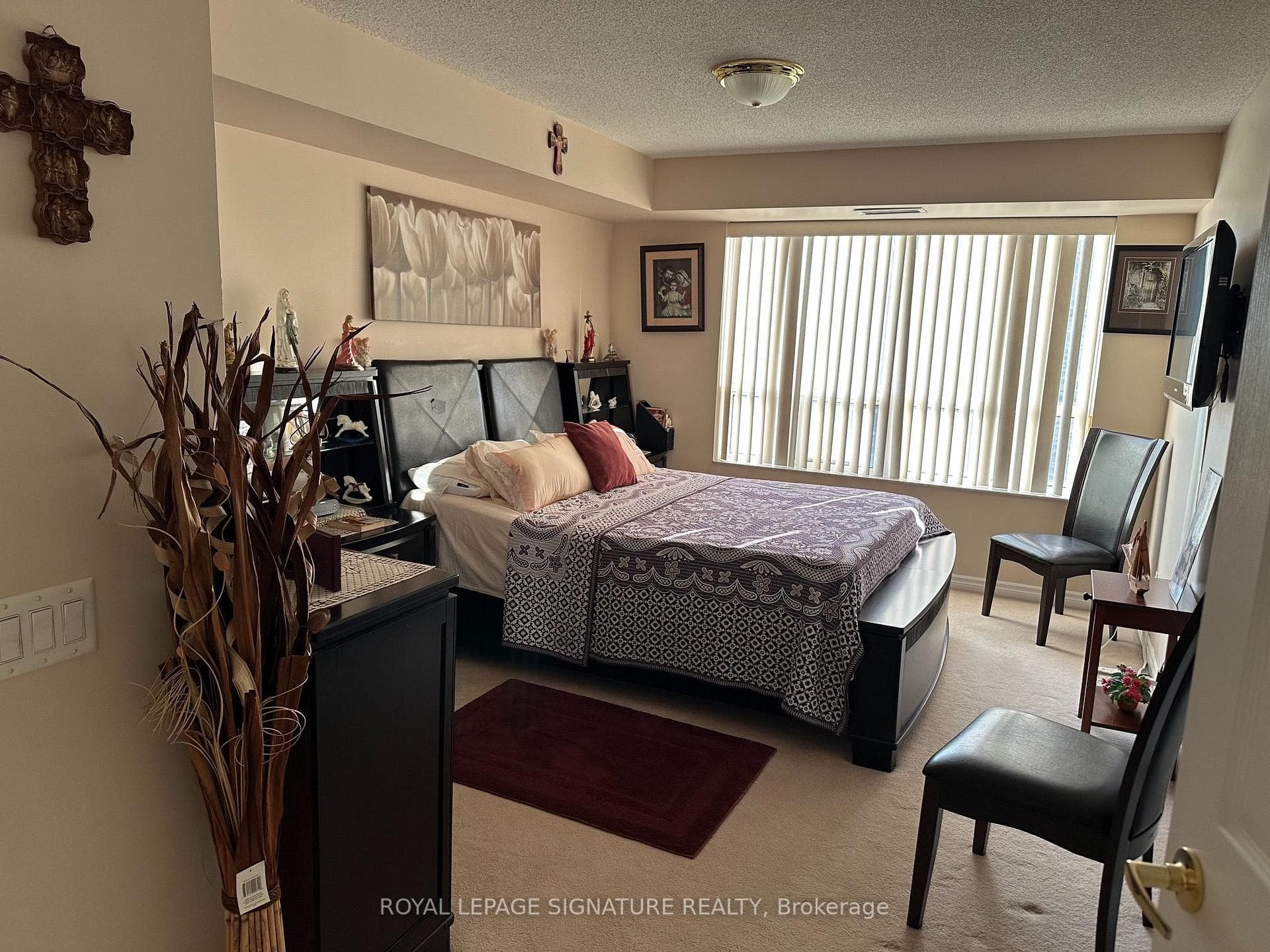25 Kingsbridge Garden Circle Unit 2219 photo 5