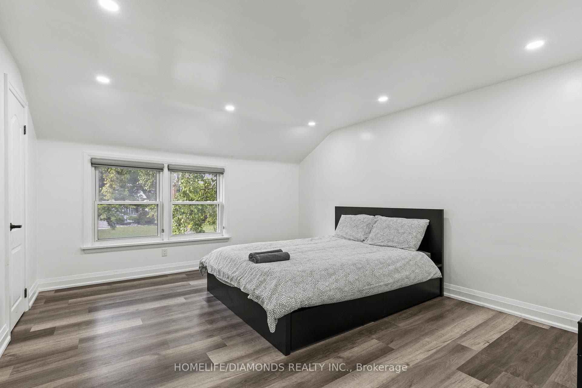 5138 VALLEY Way photo 23