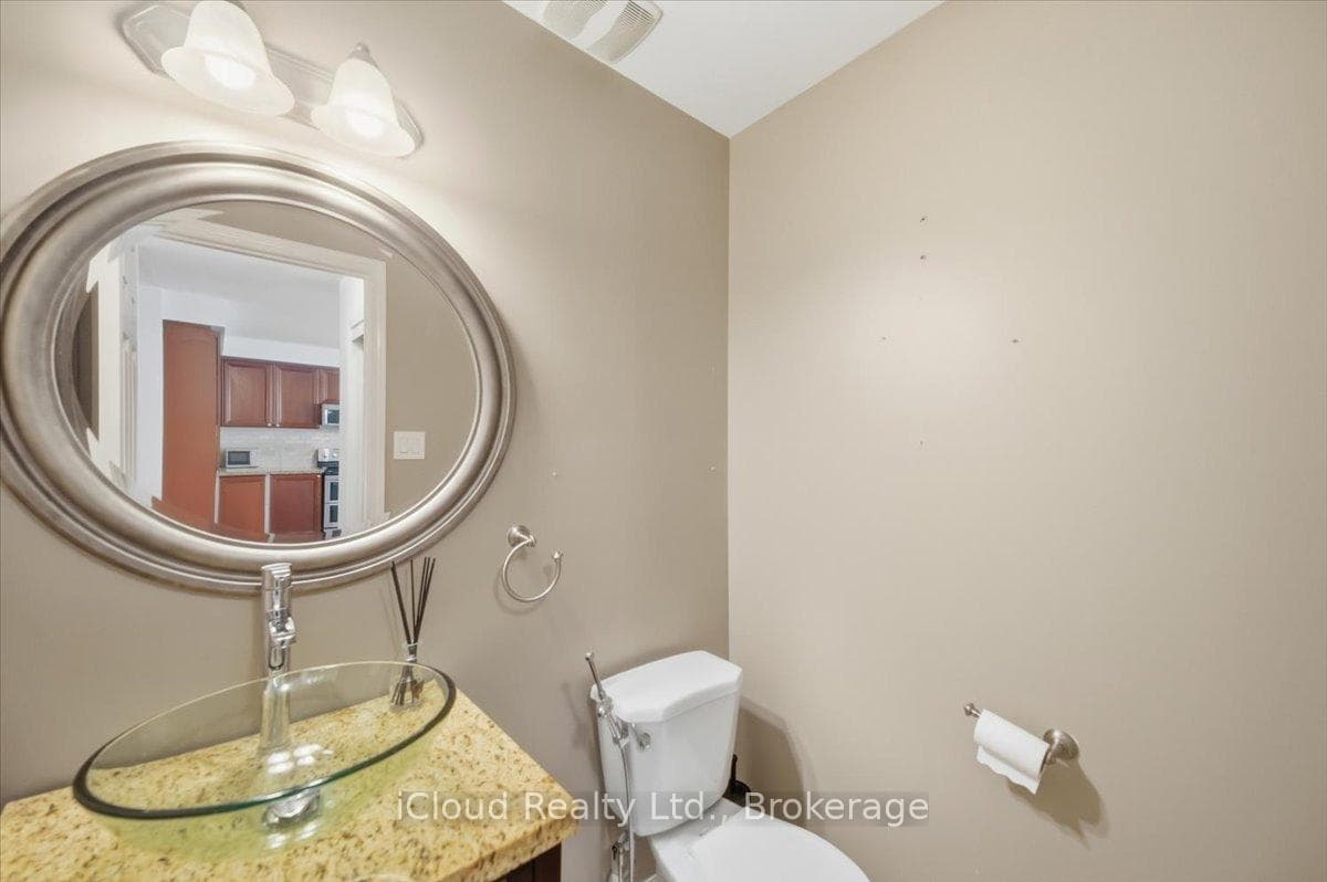 270 Whetham Heights photo 17