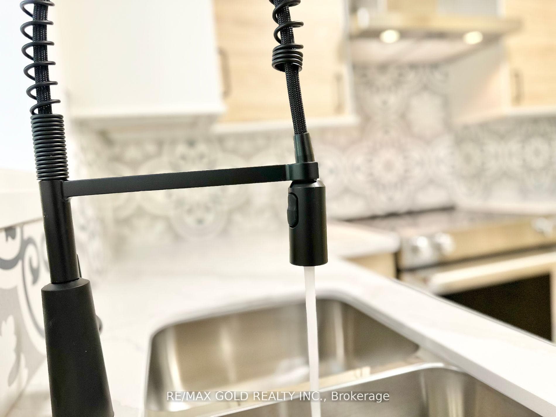 7099 Village Walk photo 19