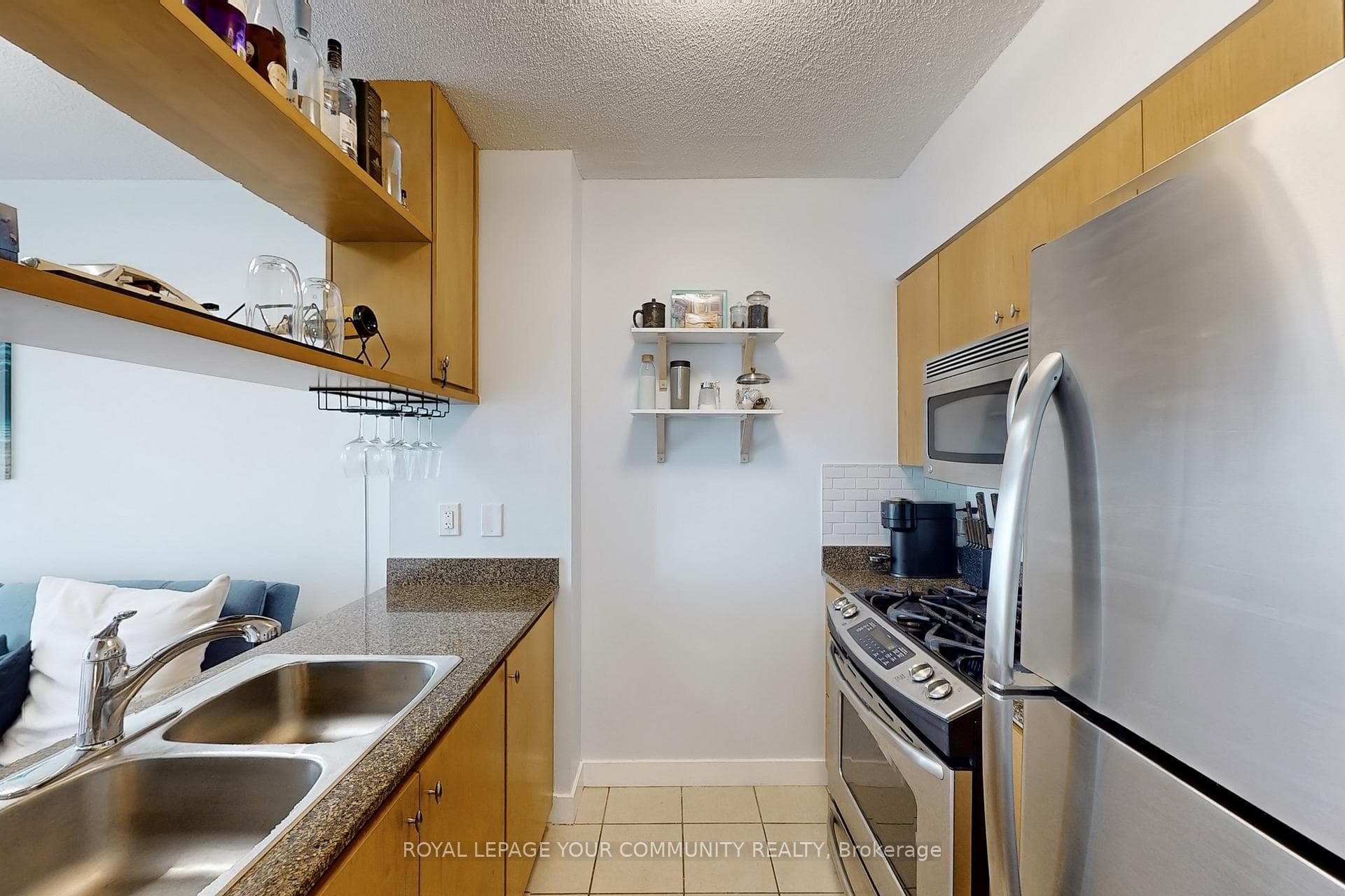 3 Navy Wharf Court Unit 1710 photo 16