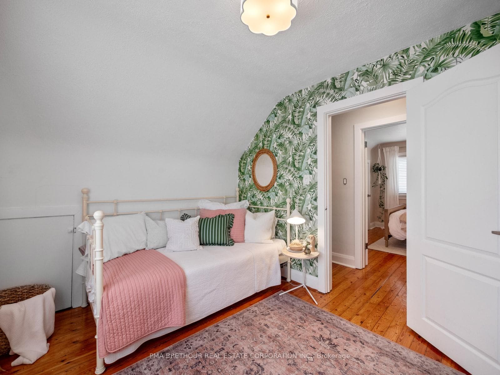 22 Harewood Avenue photo 28