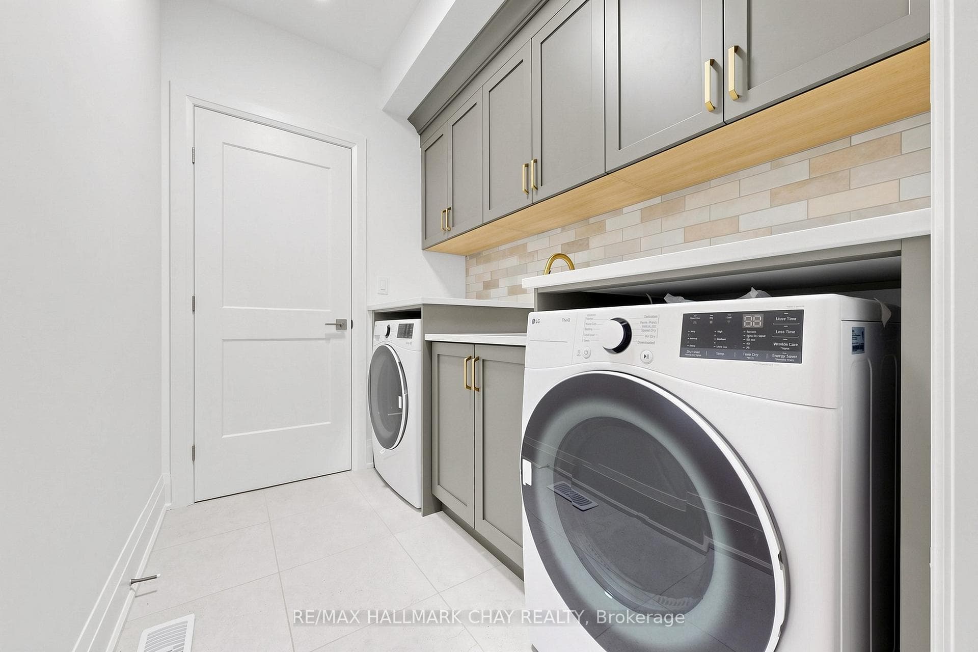 20 Northland Court photo 18