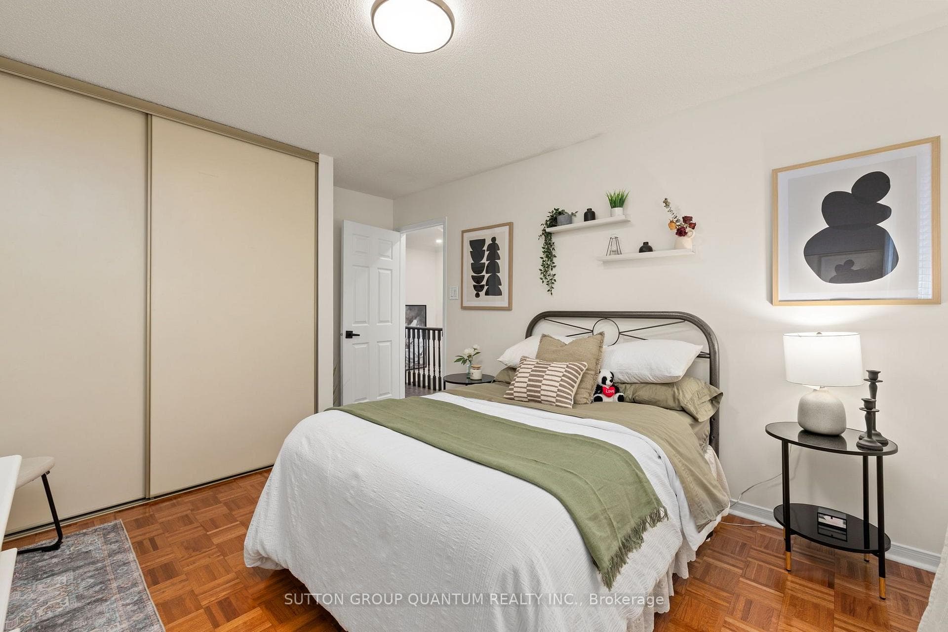 2nd Bedroom