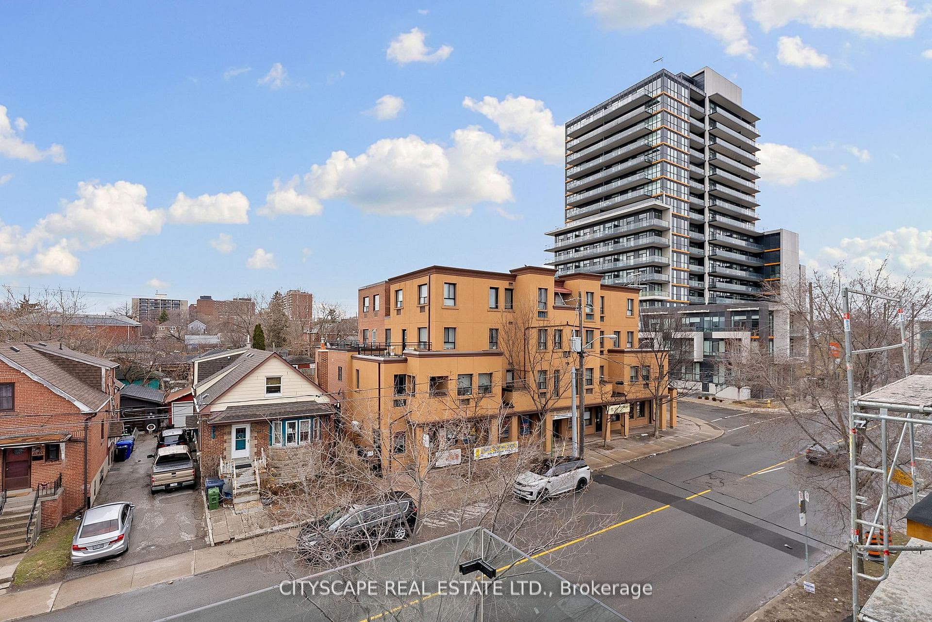587 Oakwood Avenue Unit 3 (Upper) photo 33