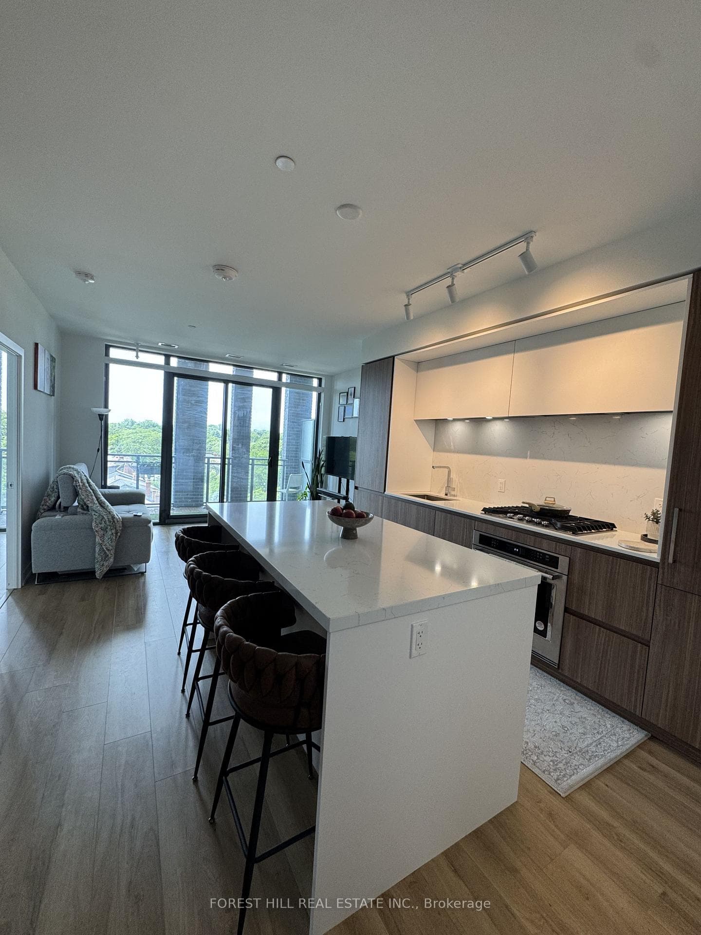 1 Hillsdale Avenue Unit 609 photo 13