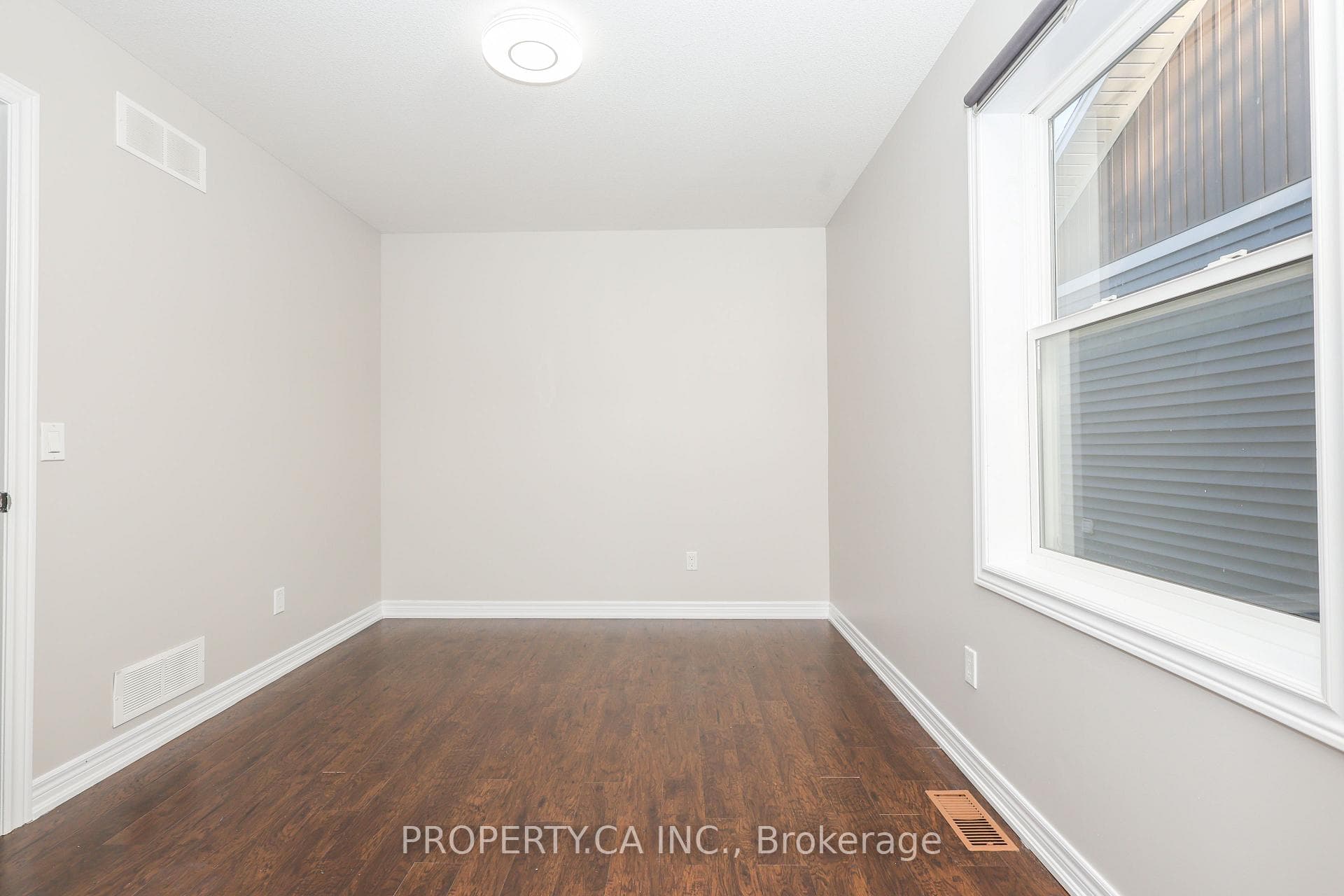 605 First Avenue photo 24