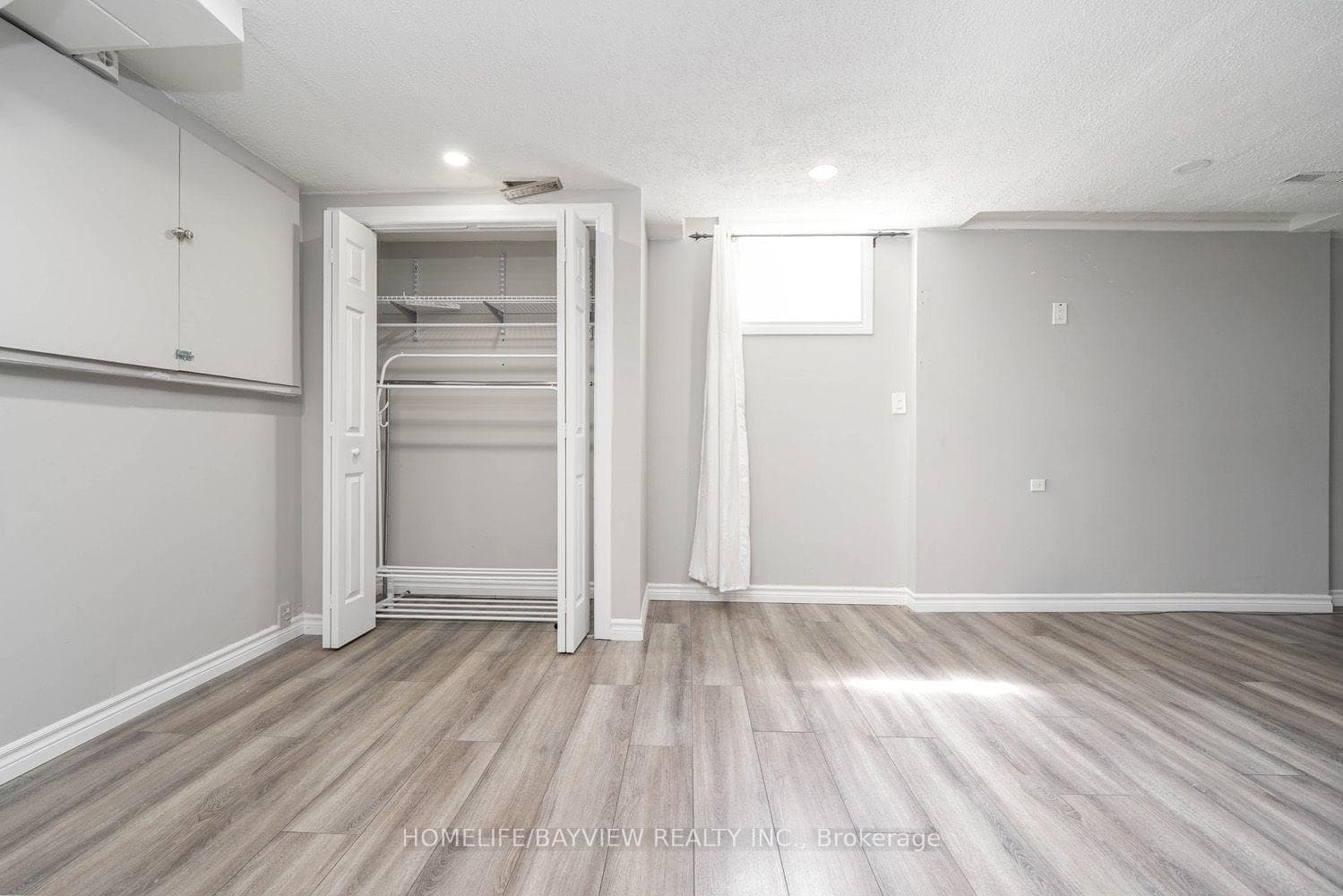 513 Bristol Road photo 26