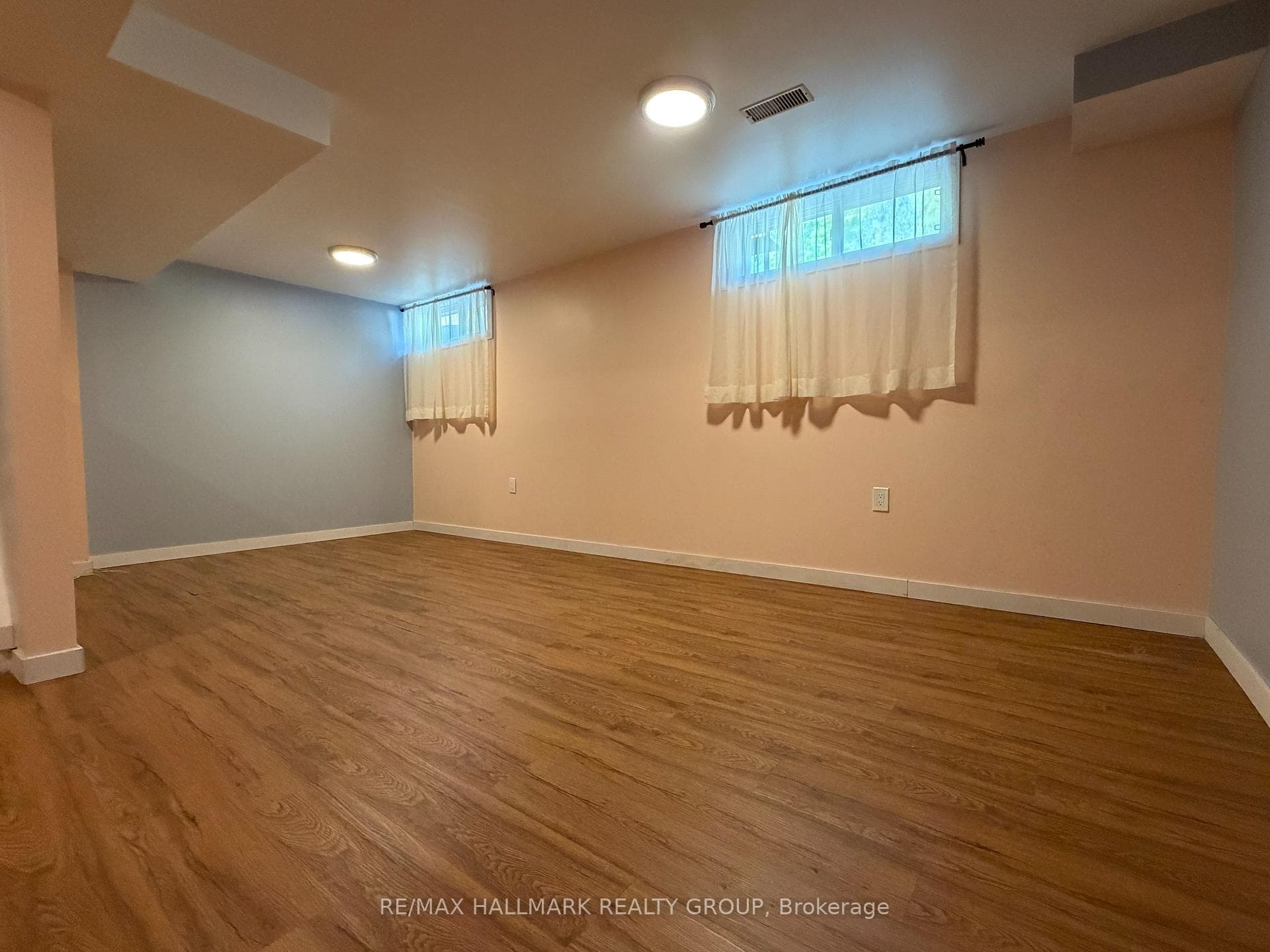 13 Raftus Square photo 10