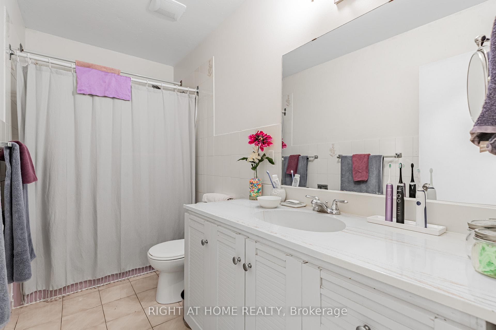 333 Bain Avenue photo 17